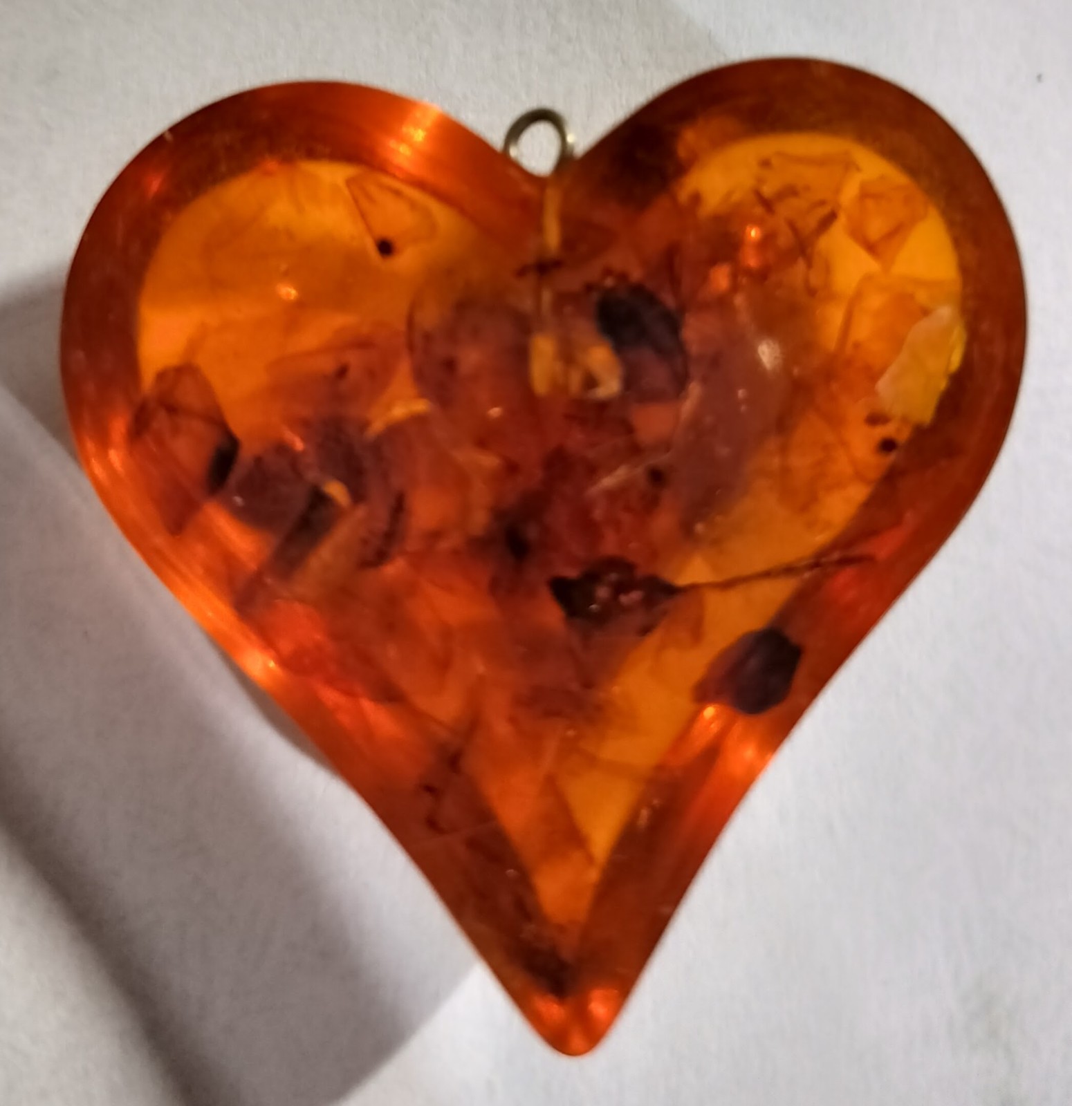 GENUINE BALTIC AMBER LARGE HEART PENDANT WITH FOSSIL INCLUSIONS