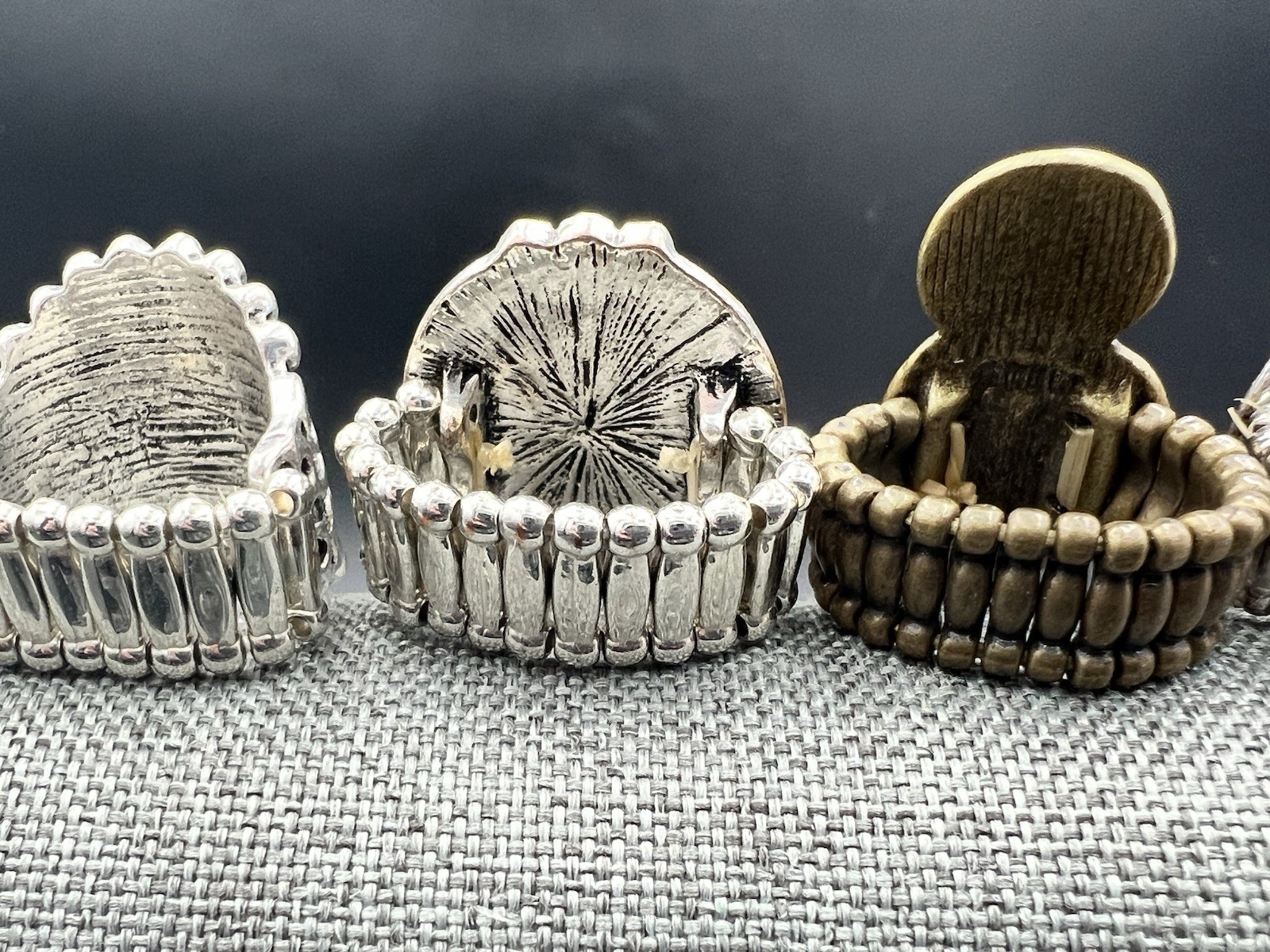 5 Vtg to Modern Silver Tone Stretch Band Ring Lot Southwestern Boho – One Size