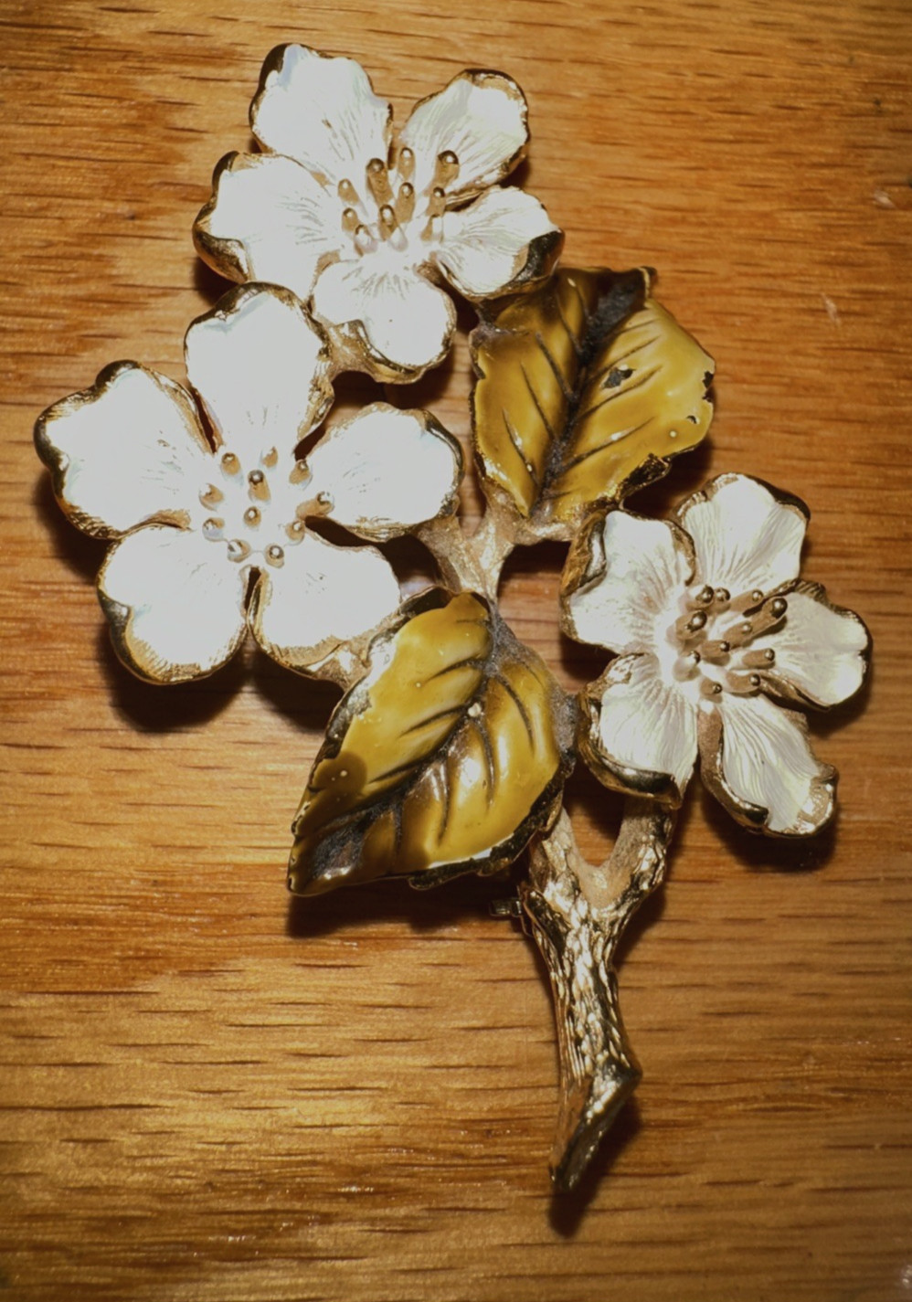 Rafaelian Vintage Enamel Costume Flower Pin Brooch Signed 2″ Valentines Day