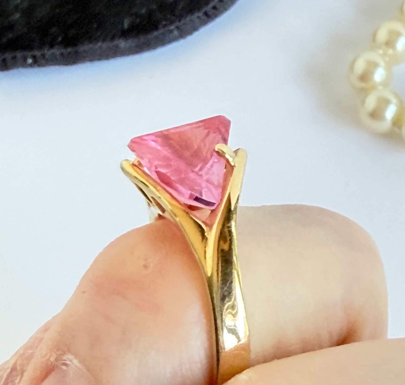 Vintage Mary Kay Pink Trilliant Stone Ring 18K HGE Achievement Award MCM Size 8