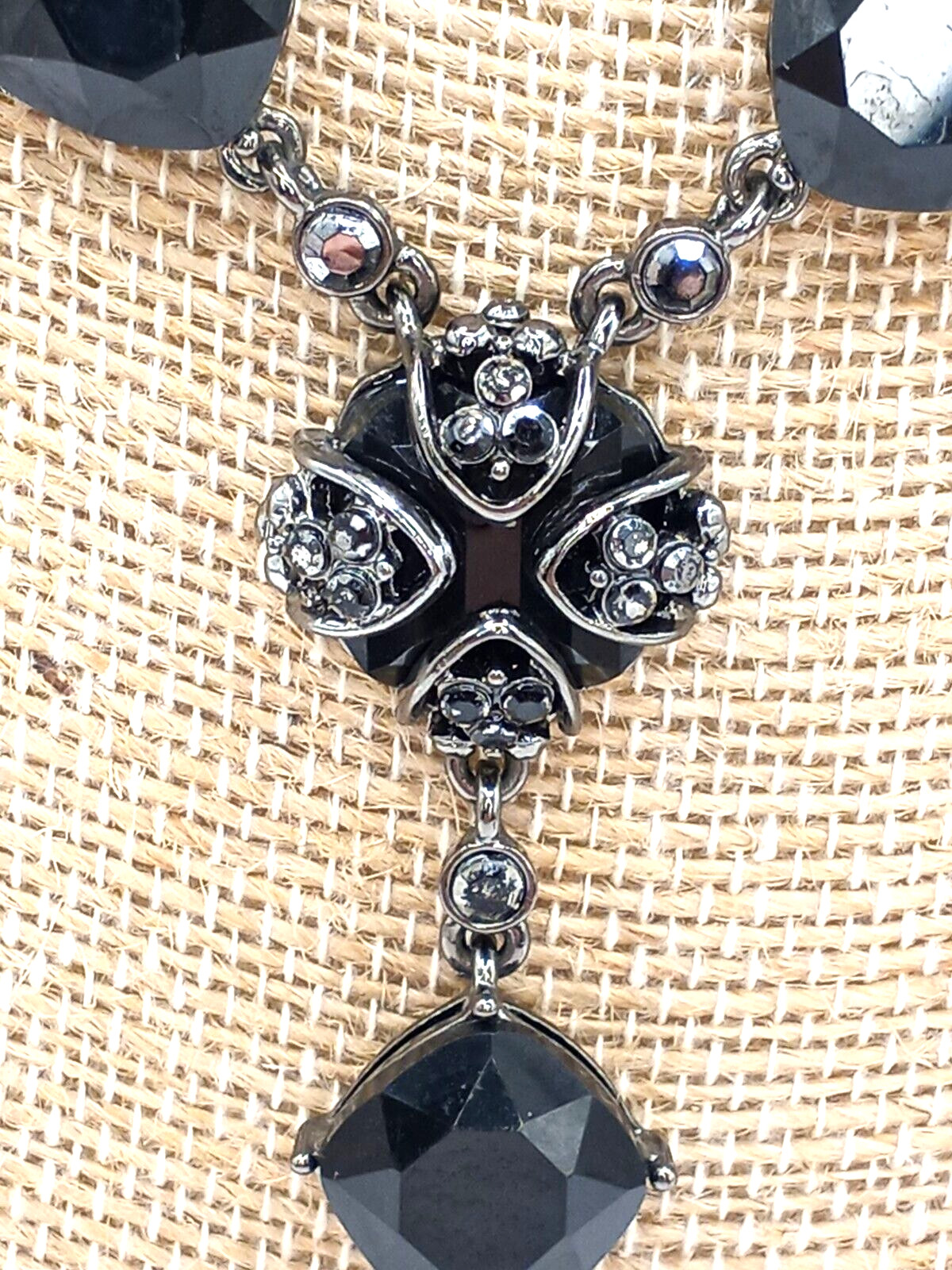 Beautiful Crown Trifari Black Acrylic Faceted Stone Y-Drop Necklace