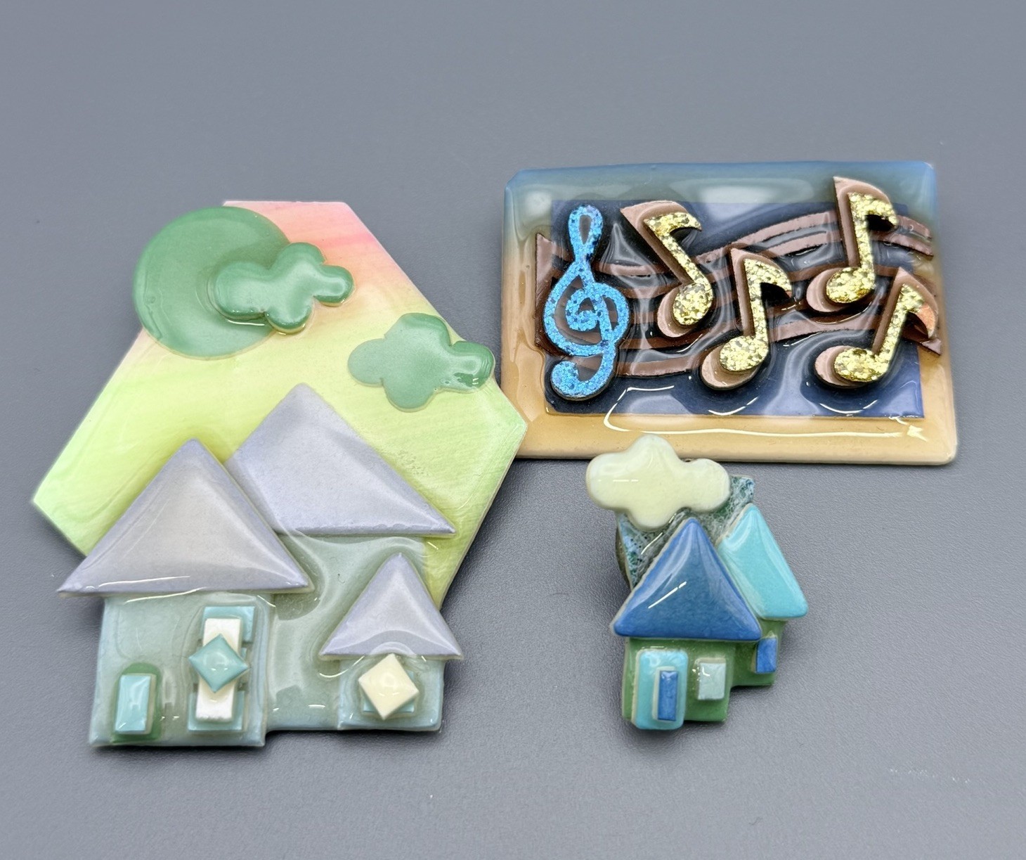 Vintage Lucinda House Pins Music Notes Lot of 3 Pastel Color House Glitter Music