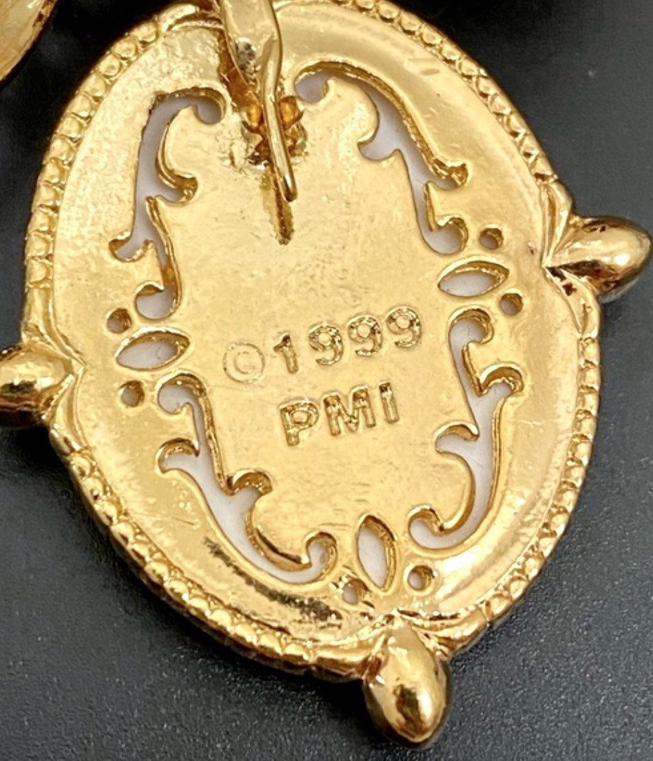 1999 PRECIOUS MOMENTS NECKLACE BROOCH Pin NOS By Avon “May Your Happiness Bloom”