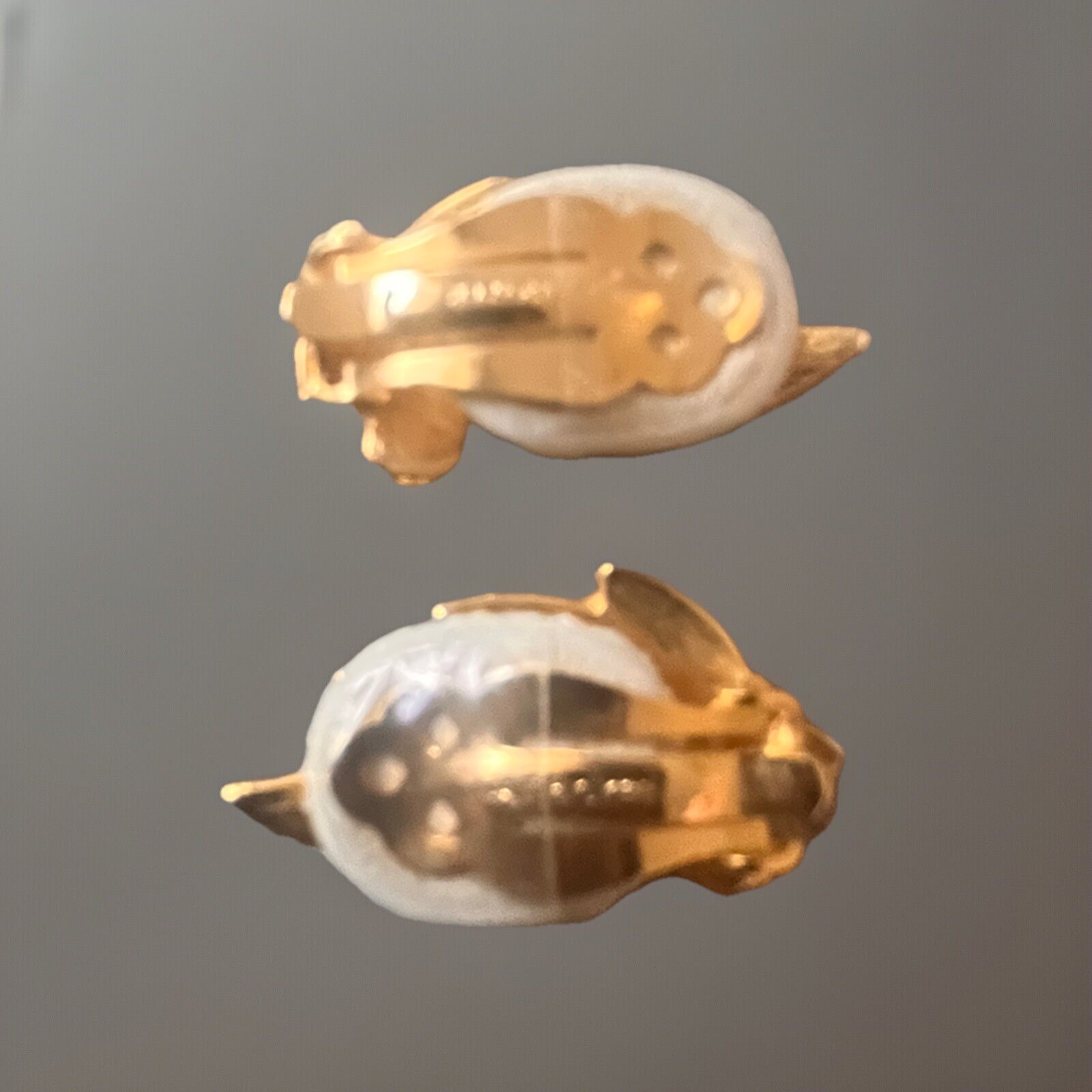 Vintage Gay Boyer Gold Tone Leaf Clip On Earrings.