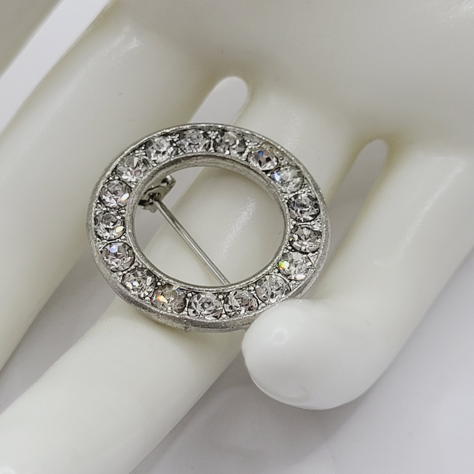 Sparkly Rhinestone Ring Circle Silver Tone Scatter Scarf Brooch Pin Vtg 1970s