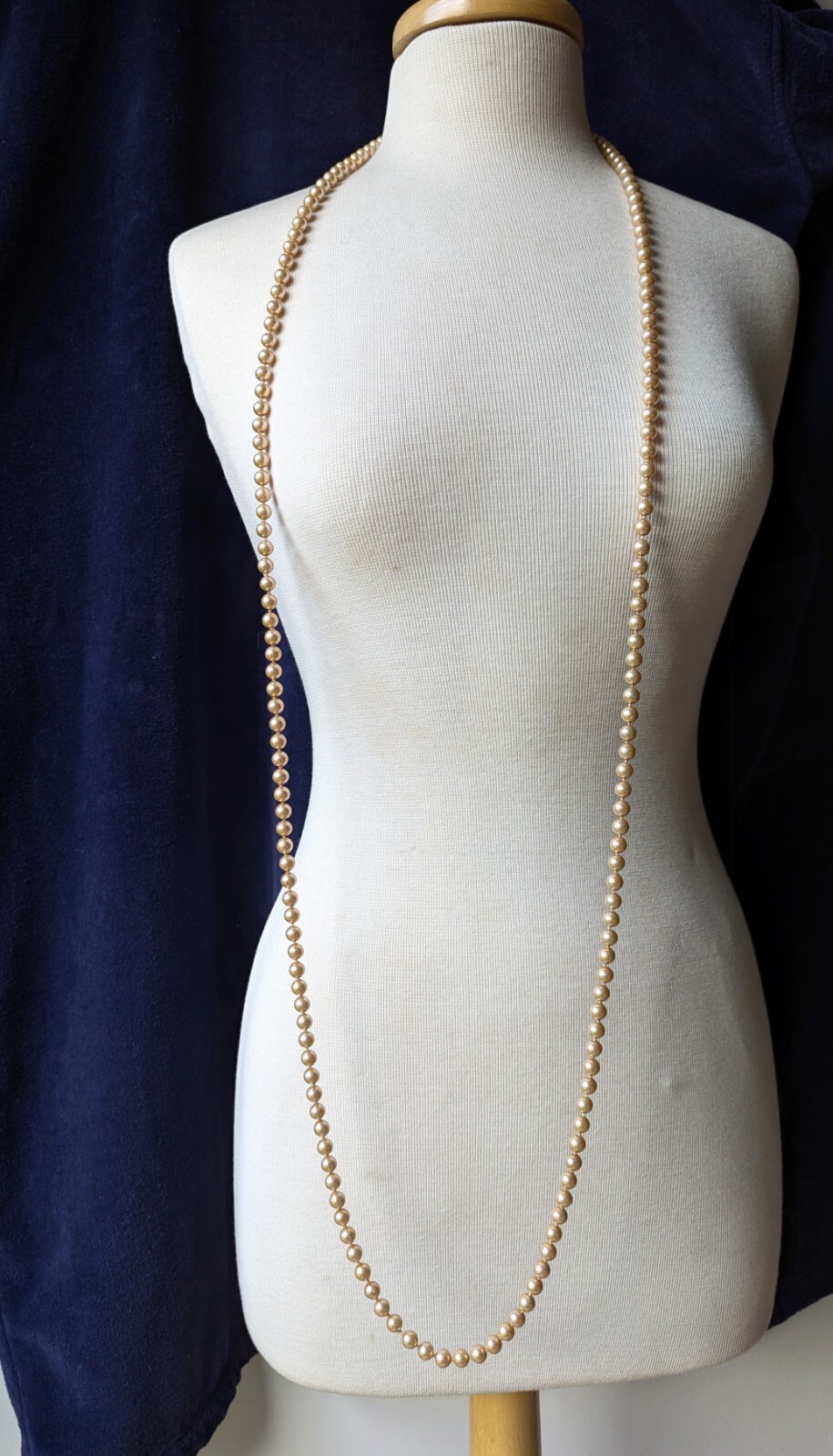 Vintage CAROLEE Faux Pearl Knotted Champagne Gold Tone 60″ Rope Length Necklace