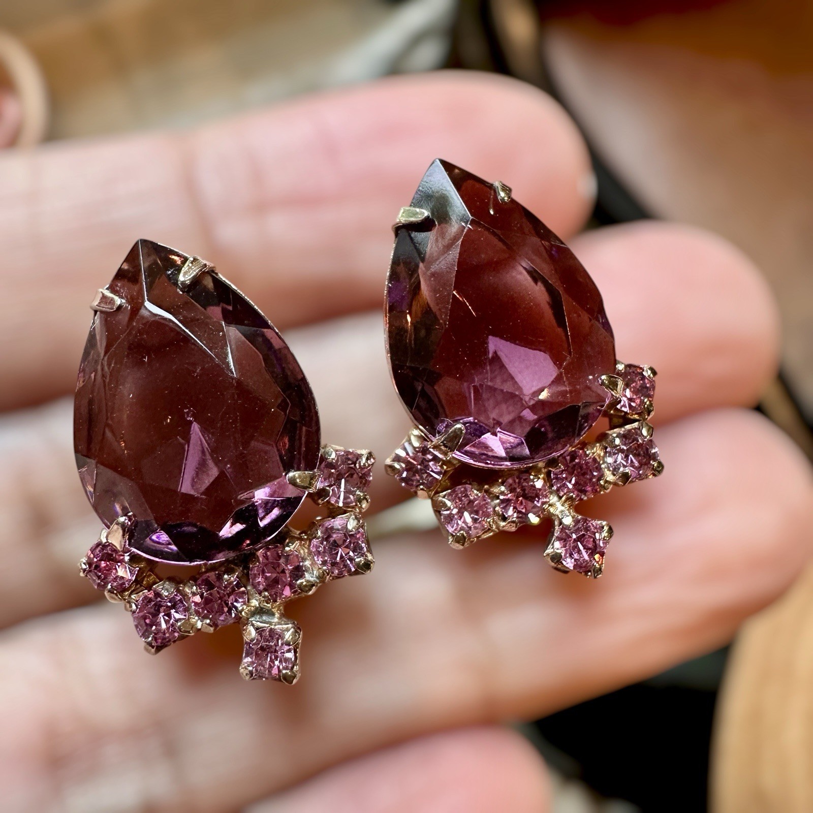Vintage 1950s Clip Earrings 1 Inch Purple Pink Glass Rhinestones Gold Plated
