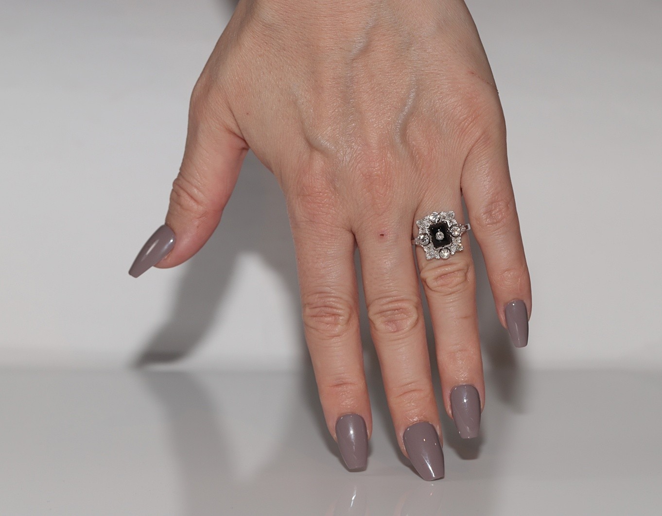 New Made 18k Gold Estate Natural Diamond Onyx Decorated Square Ring