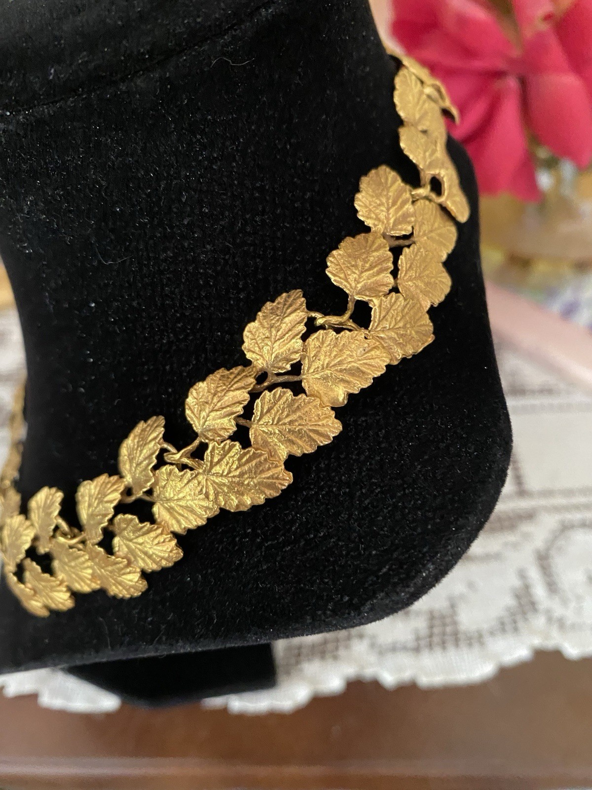 RARE Metropolitan Museum of Art 18k Gold Plated Choker Necklace