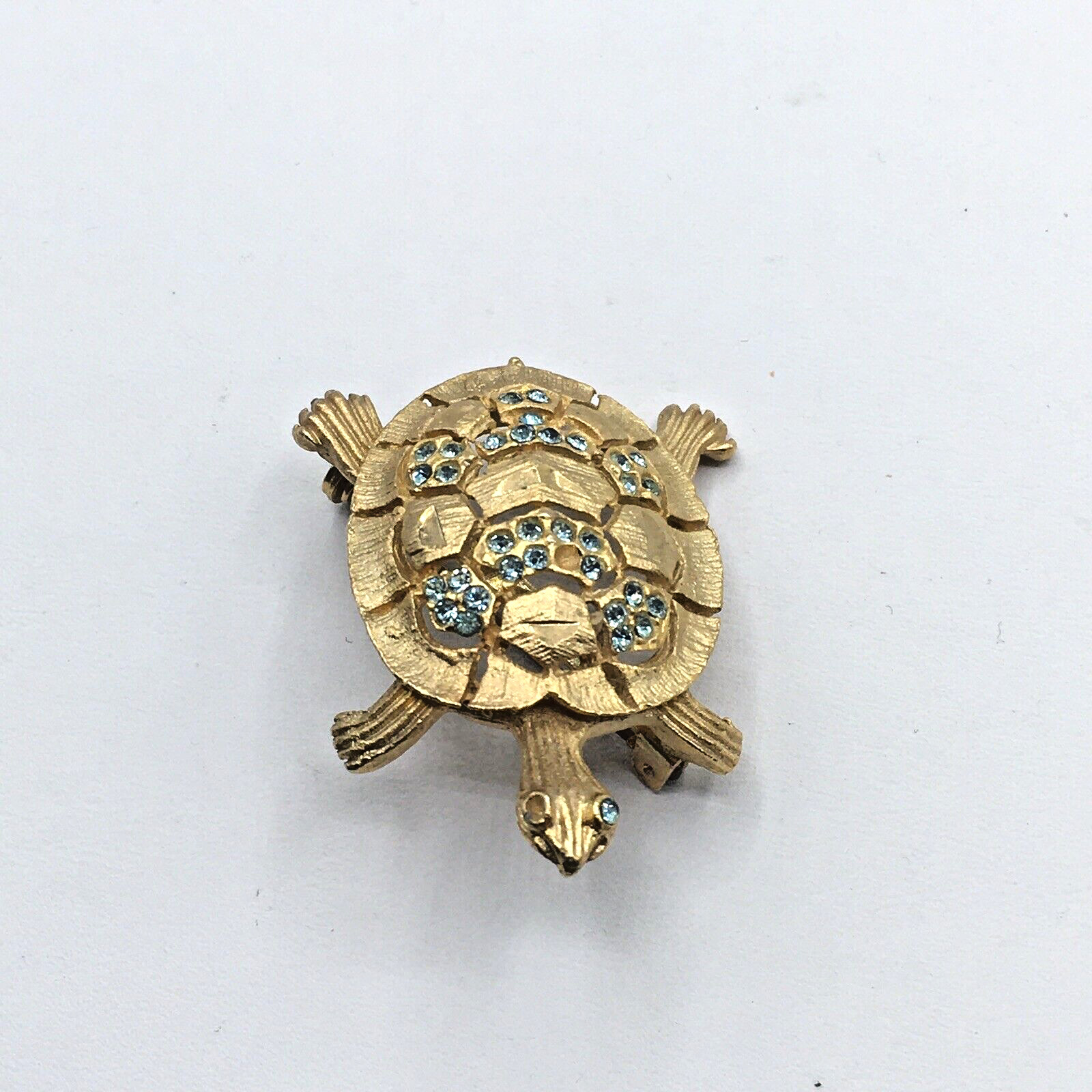 Beautiful Gold Tone Turtle w/ Light Blue Rhinestones Brooch Unsigned