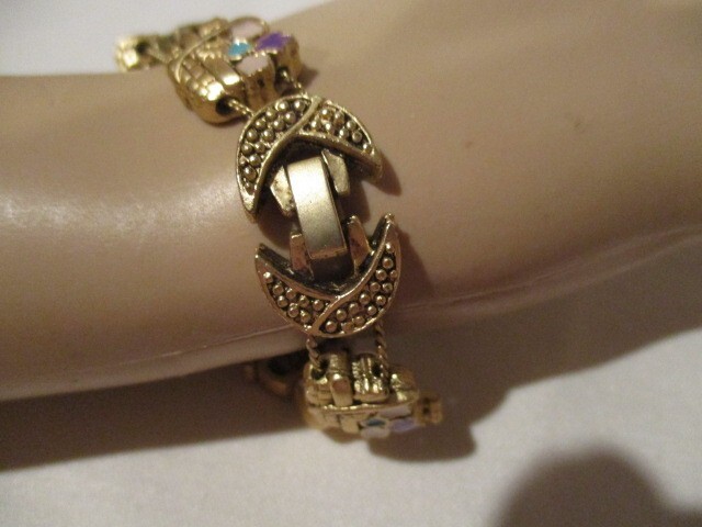 Vintage Brass & Enamel Gardening Slide Bracelet 7 1/4″ L x 3/4″ W