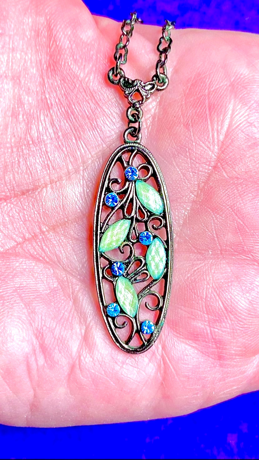 VINTAGE🇺🇸1928 SECRET GARDEN BLUE+IRIDESCENT GREEN AUSTRIAN CRYST NECKLC VG✨VTG
