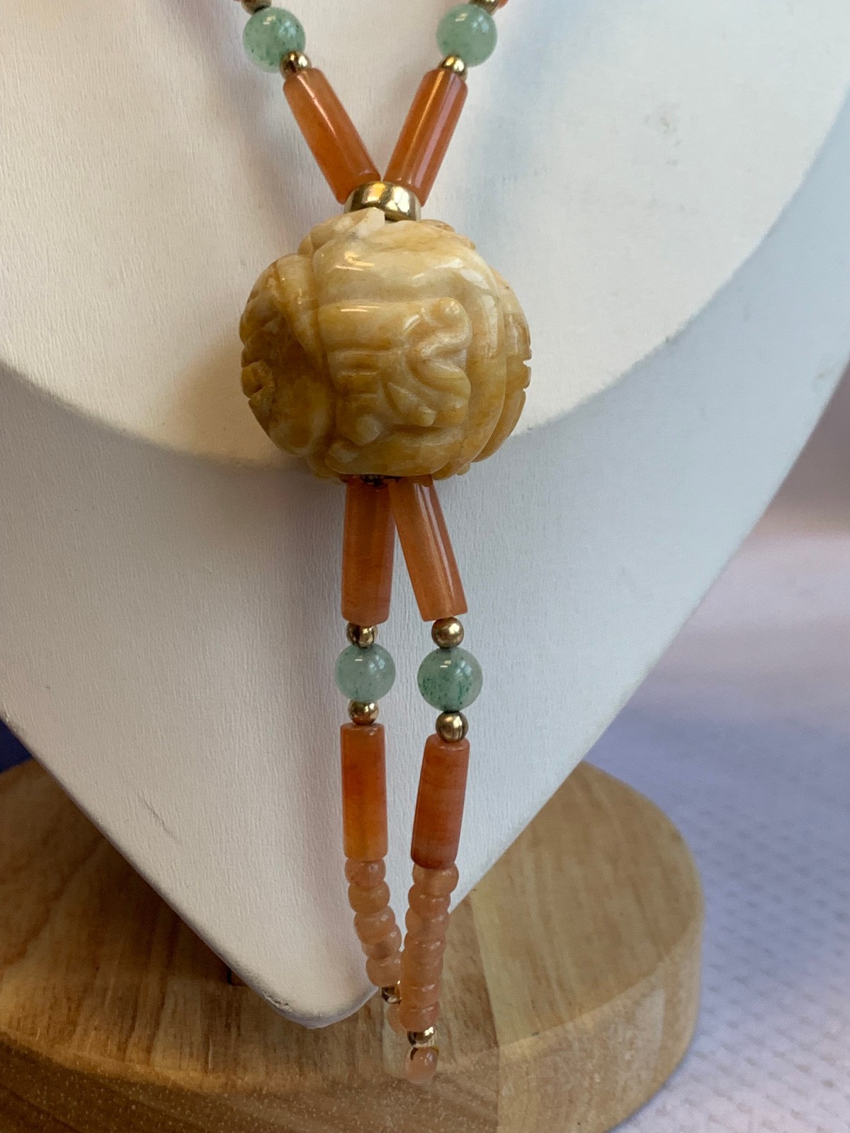 Vtg Jade Tigers Eye Necklace 23″ Fashion Jewelry Carved Pendant Hook Clasp