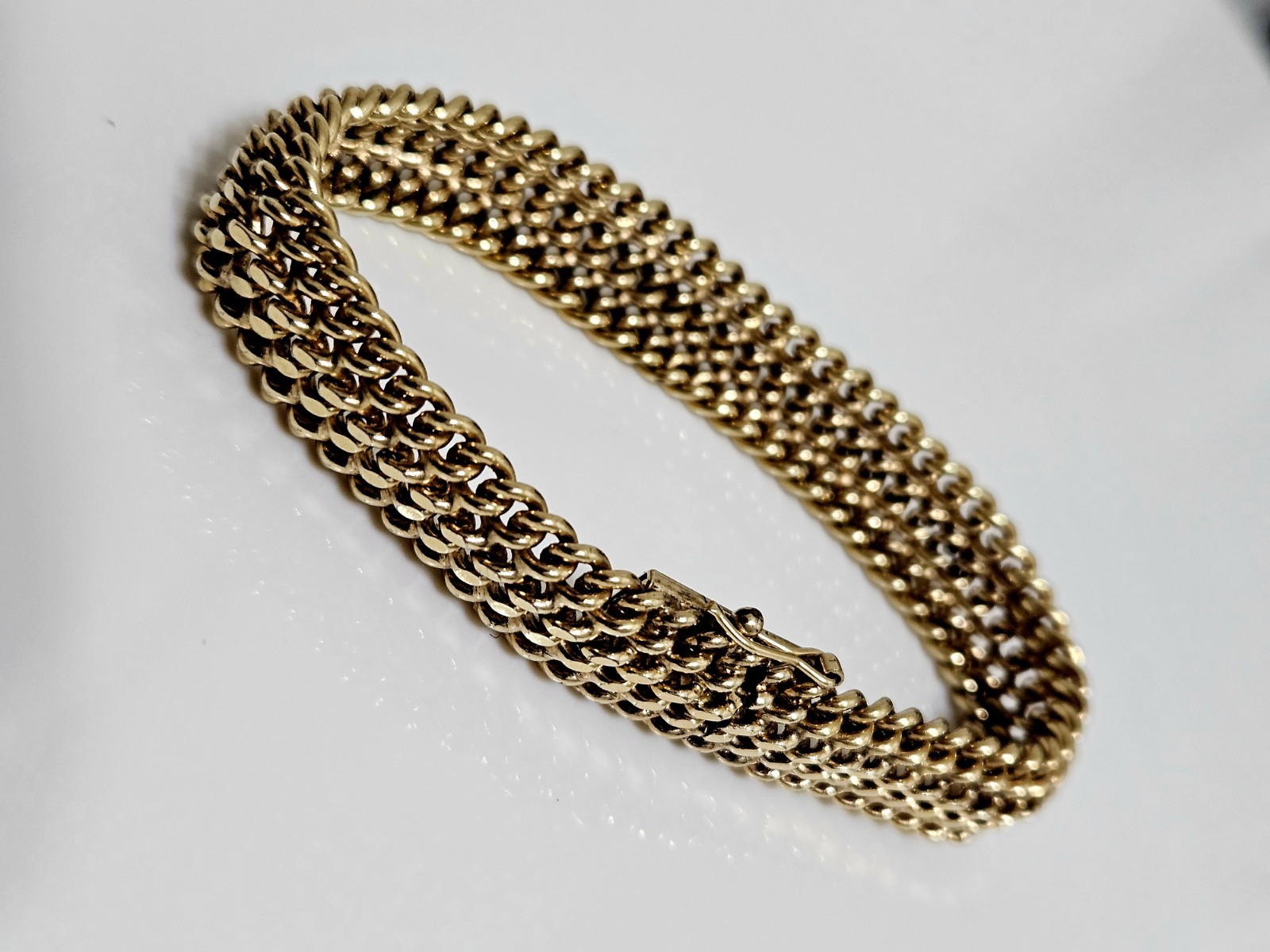 Yellow Gold Woven Mesh Flexible Link Vintage Bracelet Gold, Heavy Plated.