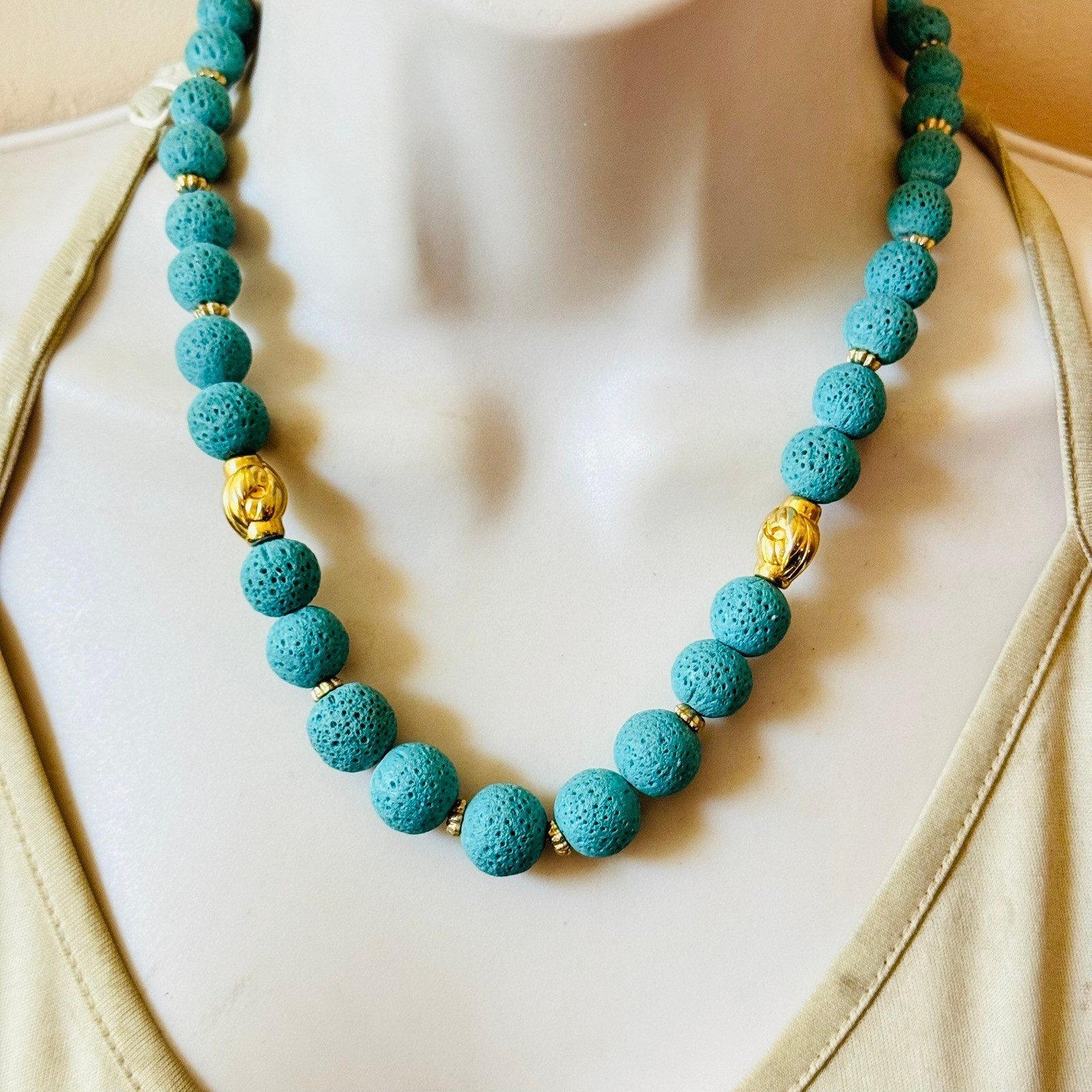 VTG Blue Sponge Coral regal Necklace Genuine Natural beaded Round Beads 74g 18″