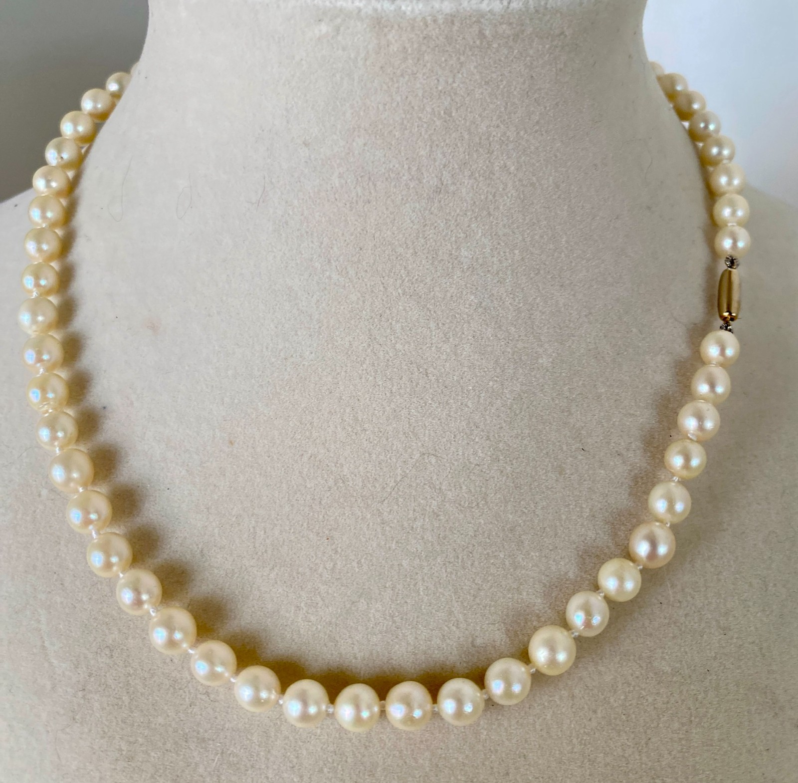 Vintage Faux Pearl Unique Slide Clasp Necklace Choker 15.5″ Hand Knotted