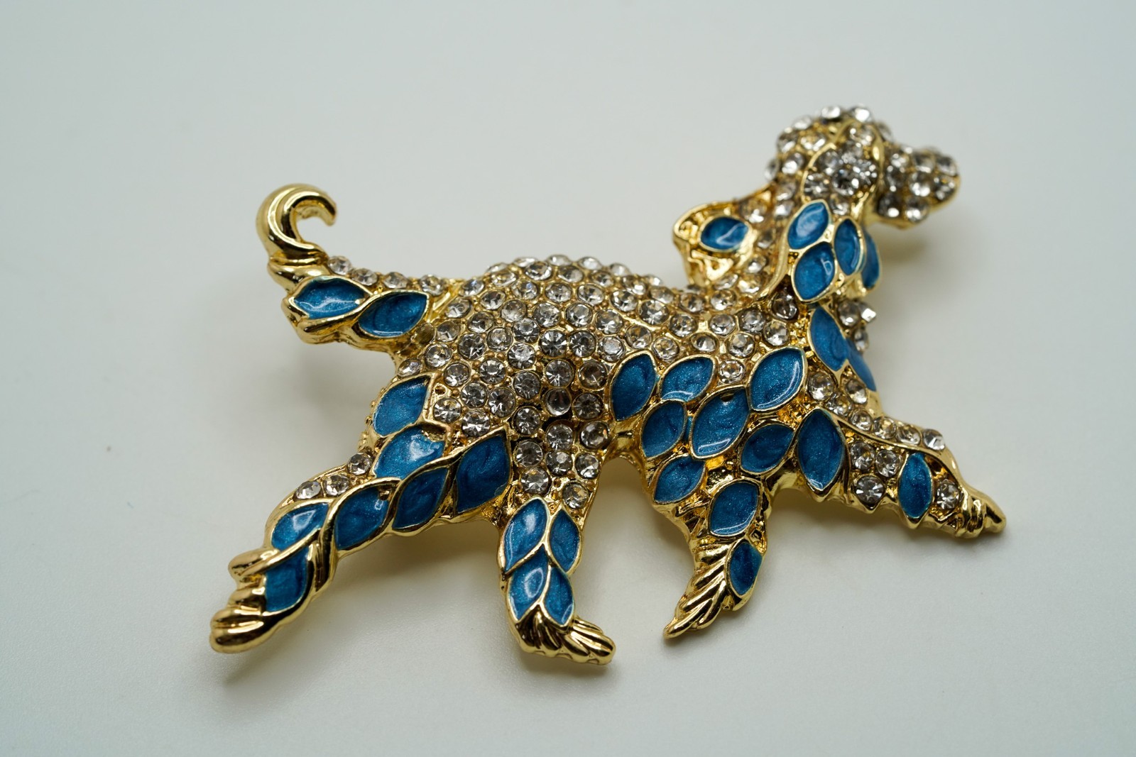 Vintage Gold Tone Blue Rhinestone Dog Brooch 6.8cm JB45