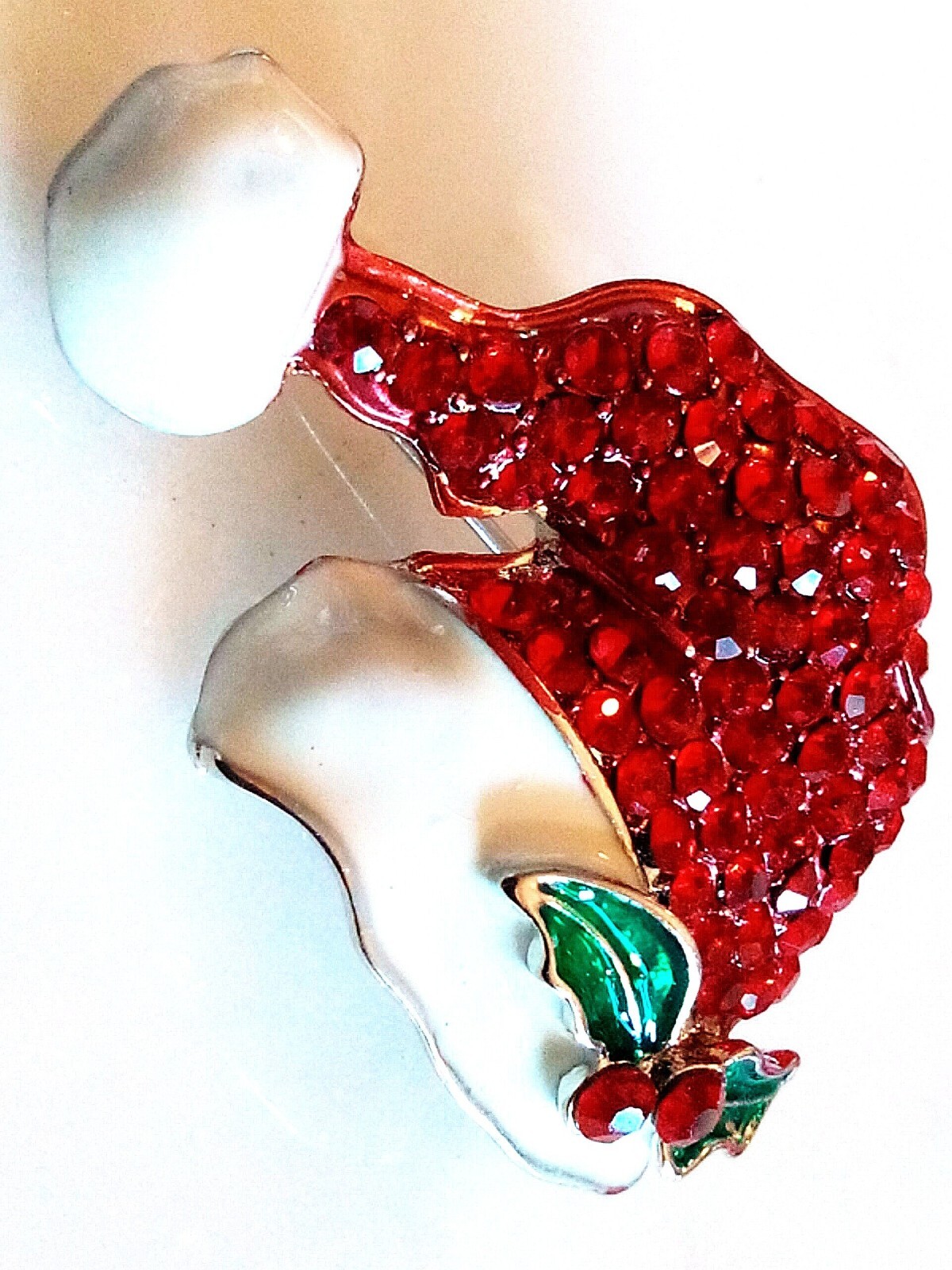 SANTA HAT BROOCH! Lovely Red Crystals! Bright Green & White Enamel! Holiday Pin!