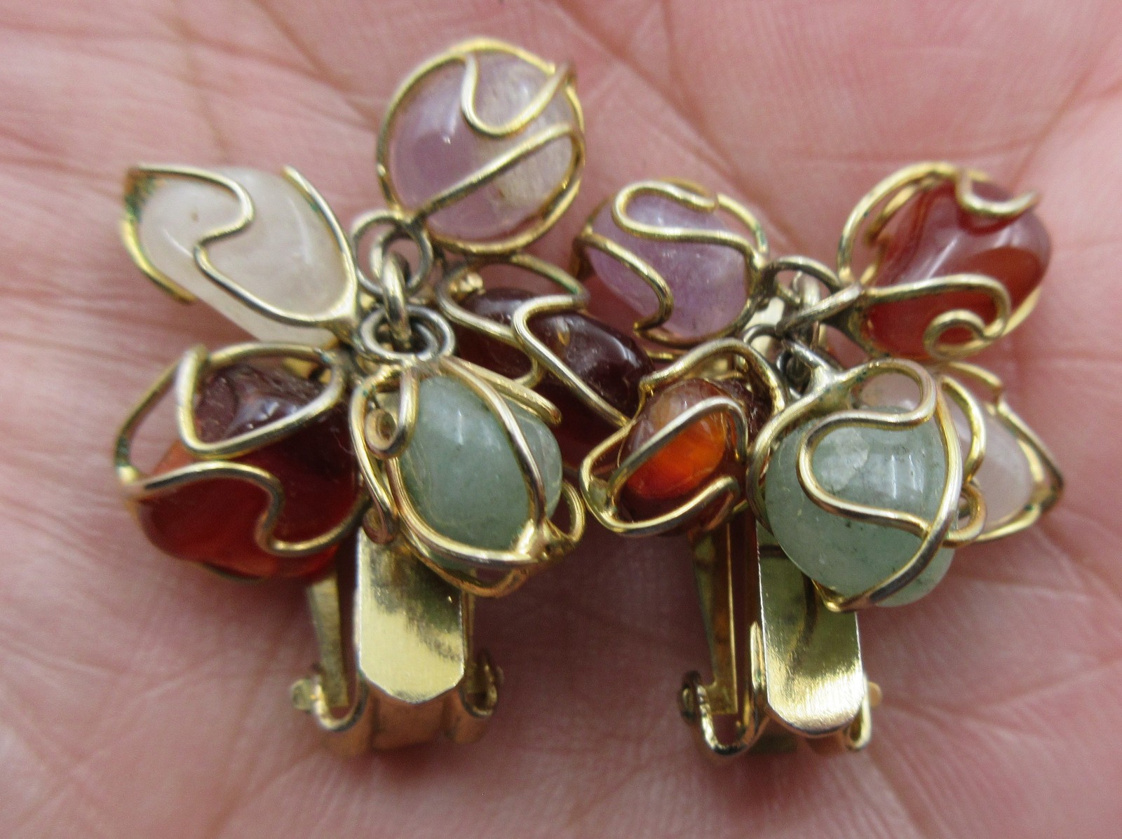 VTG UNUSUAL Clip on STUDS FAUX STONE gold tone OFF WHITE PURPLE GREEN Earrings