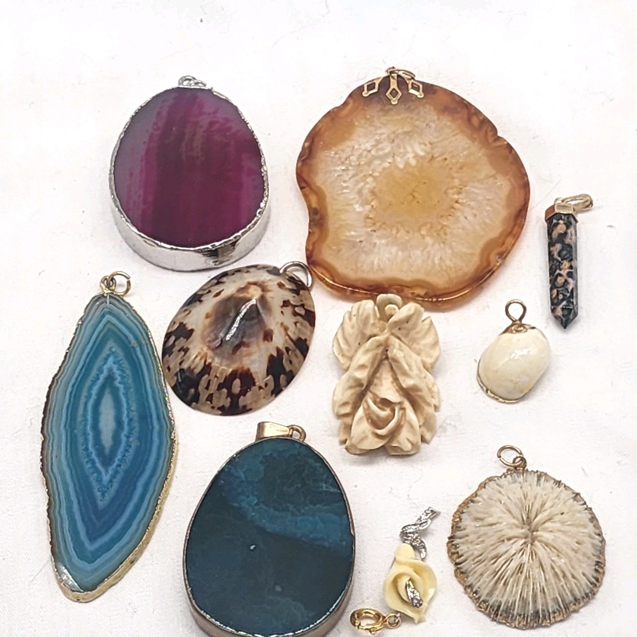 VTG pendant lot stones, shell and glass Mixed Metals lot of 10 Pendants