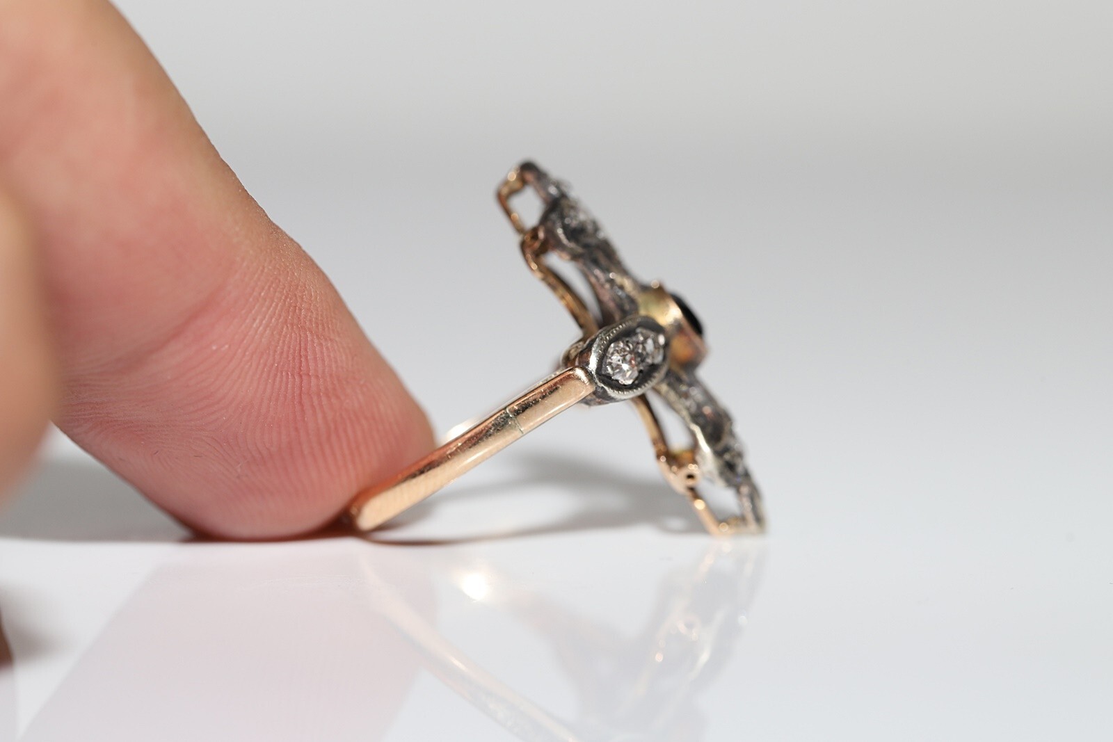Antique Circa 1920s 14k Gold Top Silver Natural Diamond And Sapphire Ring