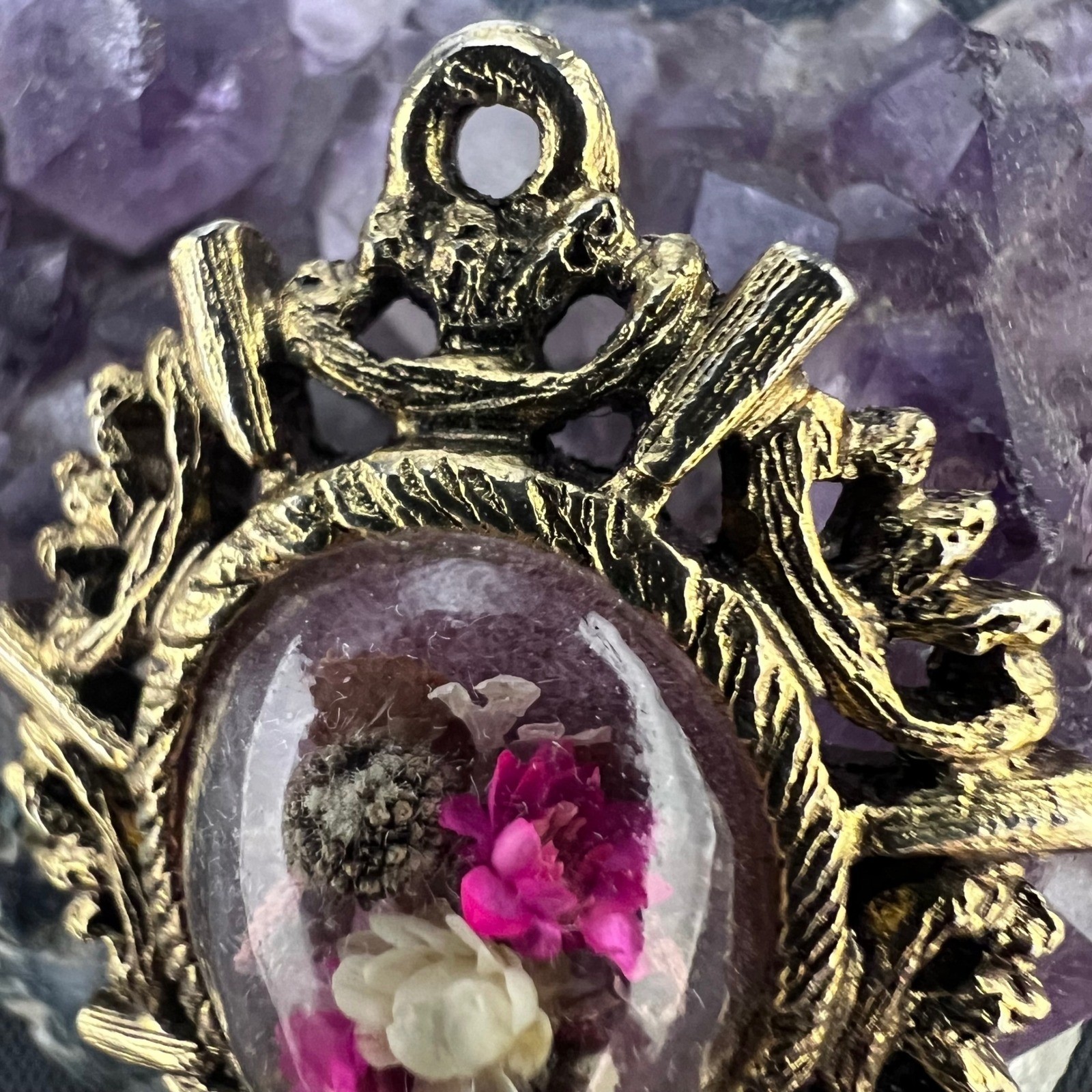 Vtg Dried Flower Pendant Handmade Signed Lucite Dome Gold Tone Victorian Gothic