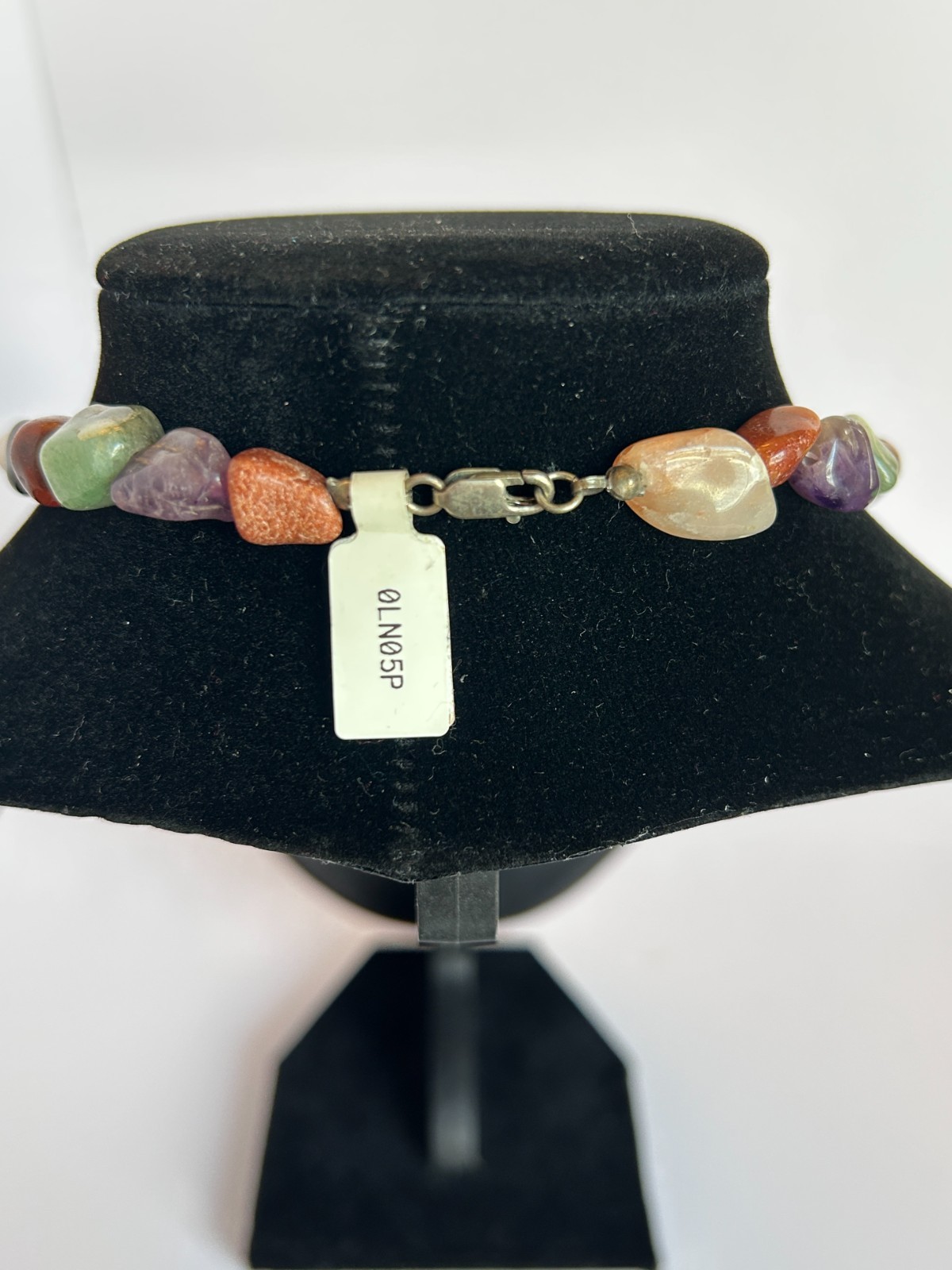 Vintage Multicolor Stone Necklace Carved Pendant Agate Jasper Quartz 18”