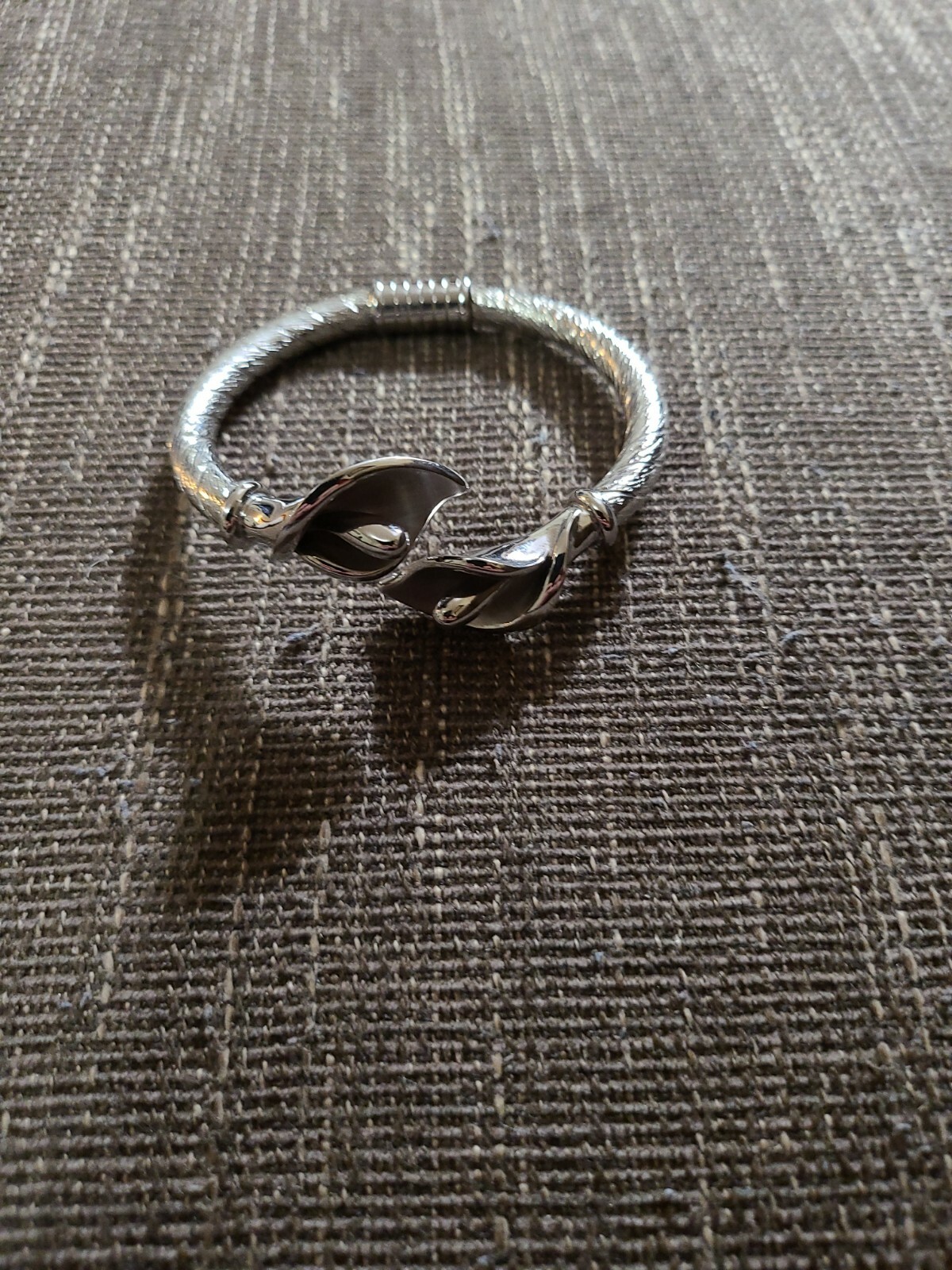 Silver toned flower bracelet quality HSN Vintage piece