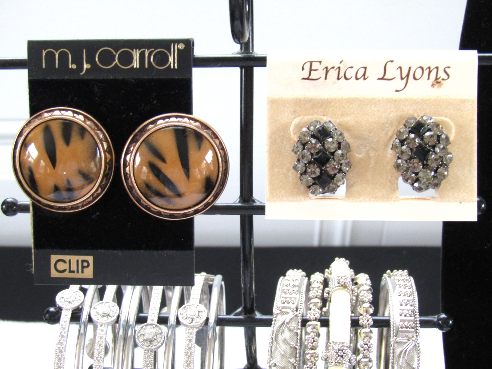 NICE COSTUME JEWELRY WEISS TRIFARI MONET COVENTRY LUCITE RHINESTONE BLACK WHITE