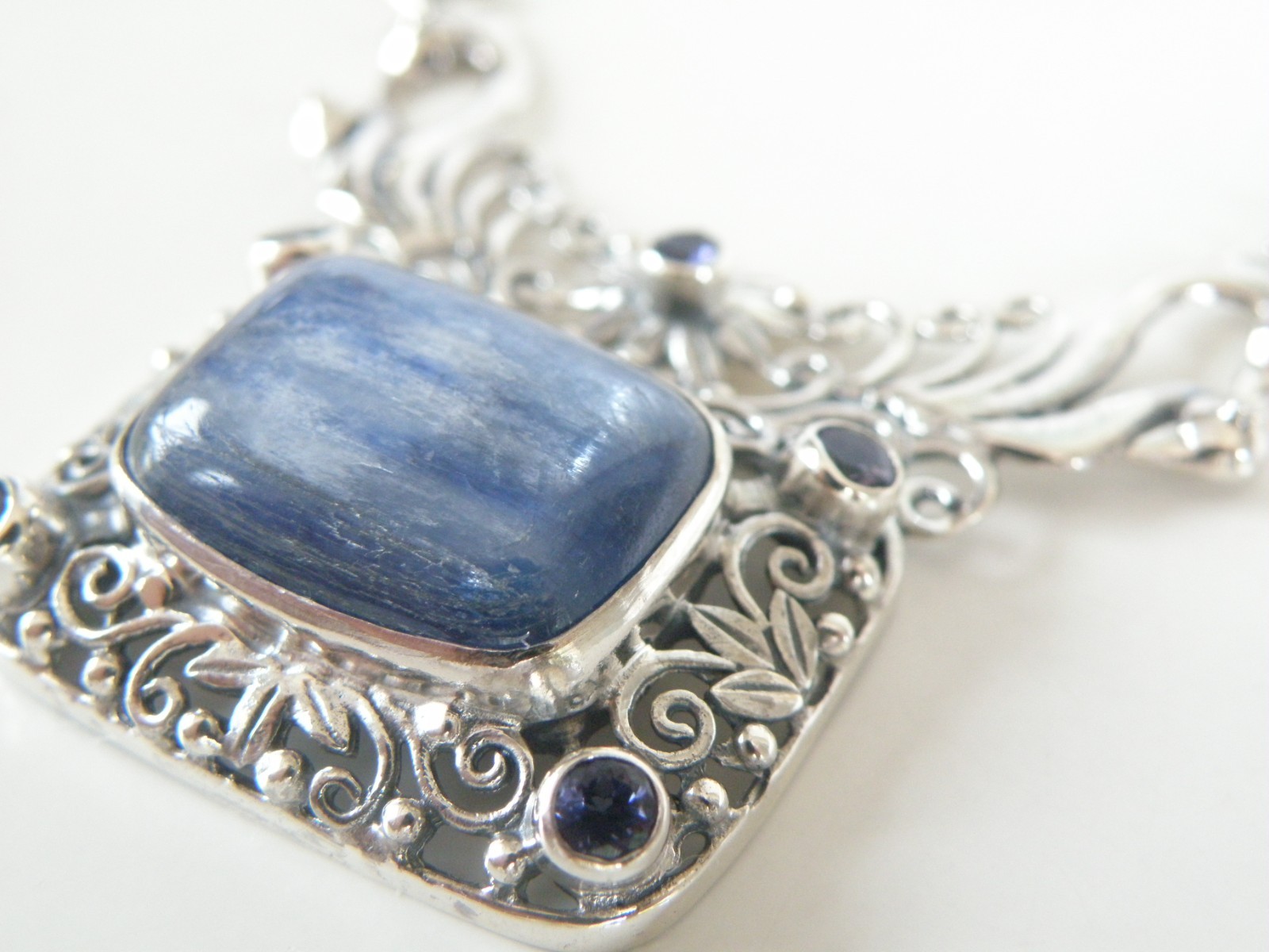 Sterling Silver 925 Natural Kyanite Iolite Art Nouveau Style Necklace 18″