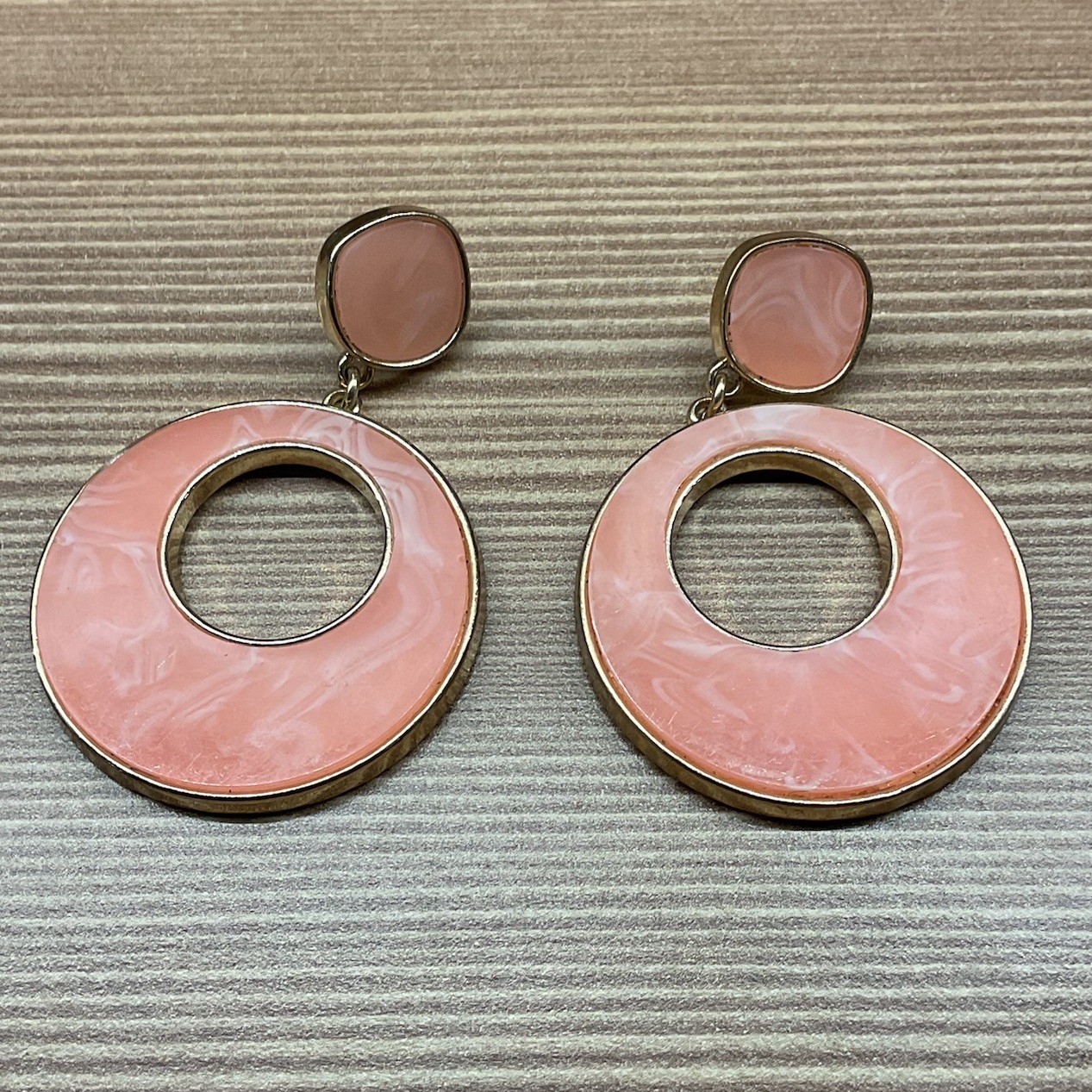 SUGARFIX By BaubleBar Earrings Dangle Gold Plated Coral Drop Circle Enameled