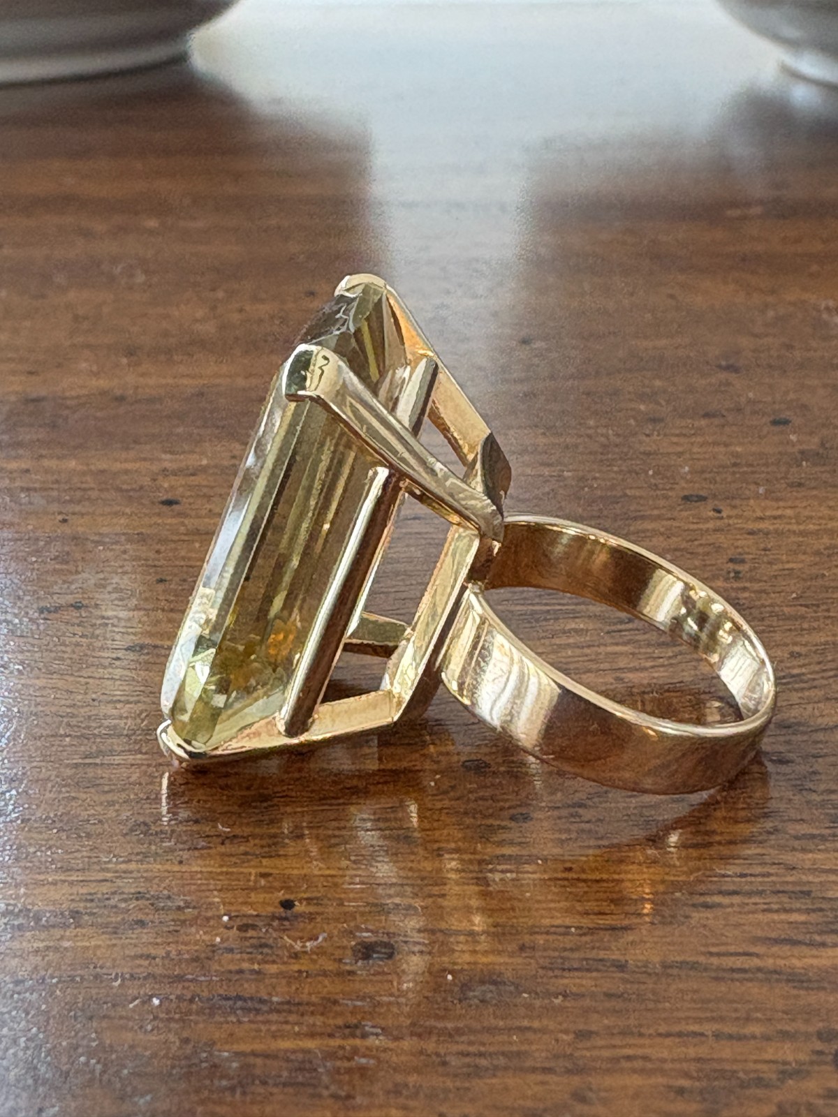 Vintage 18k Gold Large Emerald Cut Quartz Cocktail Ring 13.77g Statement Ring