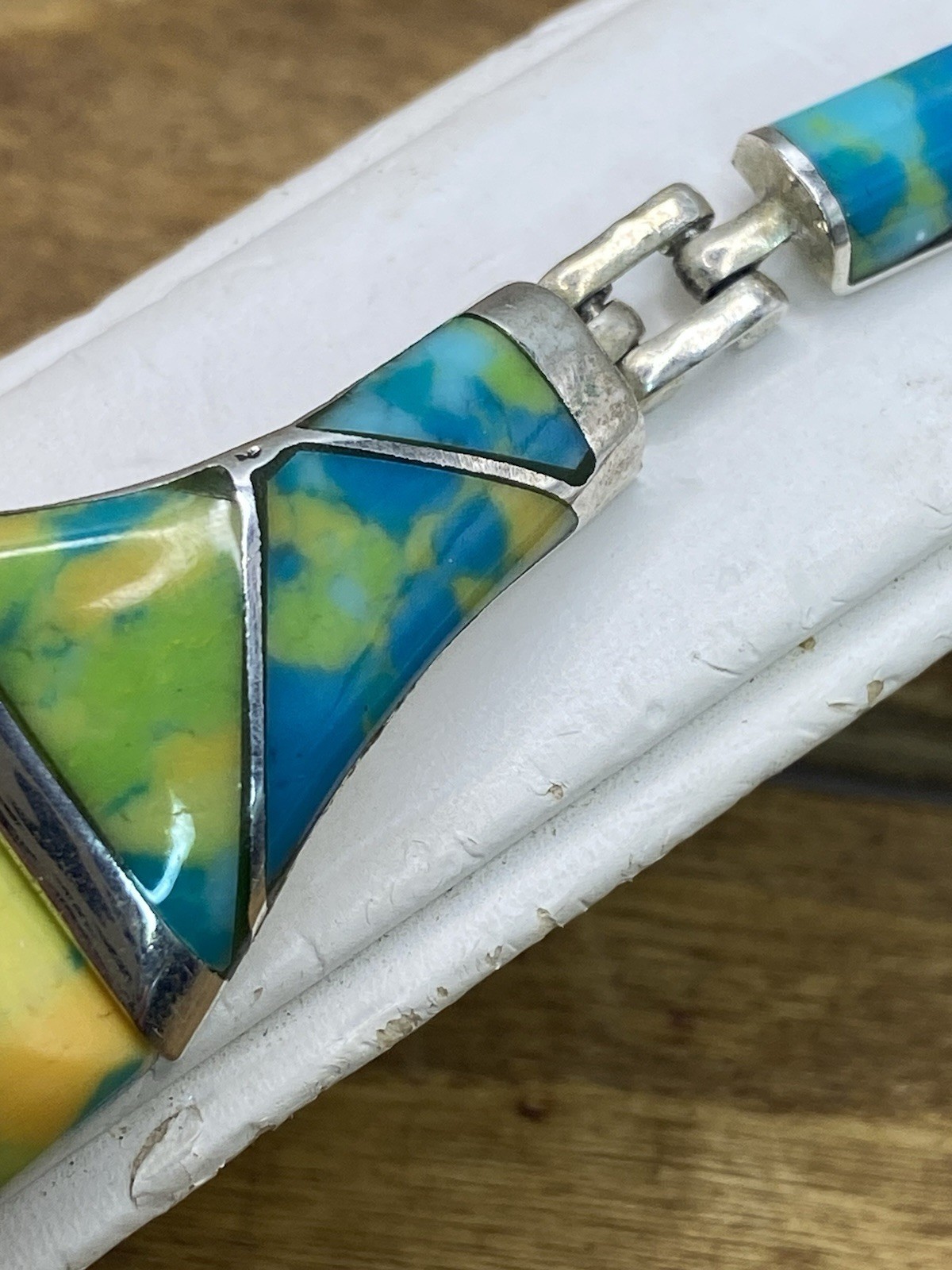 Vintage 1980s Mexico Mosaic Inlaid Art Glass Silver Tone Bracelet 7″