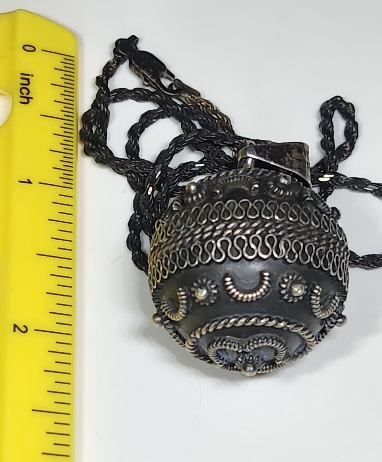 Stunning Vintage Taxco Sterling 925 Bell Pendant On 16″ 925 Chain. Mex 925 41.7g