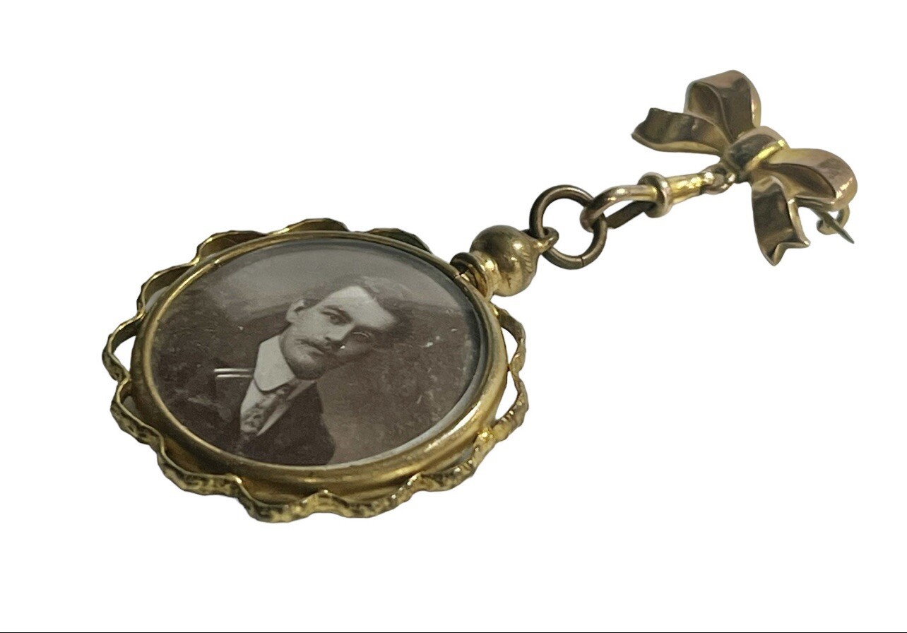 Antique A.J.C 9 Carat Gold Art Nouveau Double Portrait Photos Bow Pendant Brooch