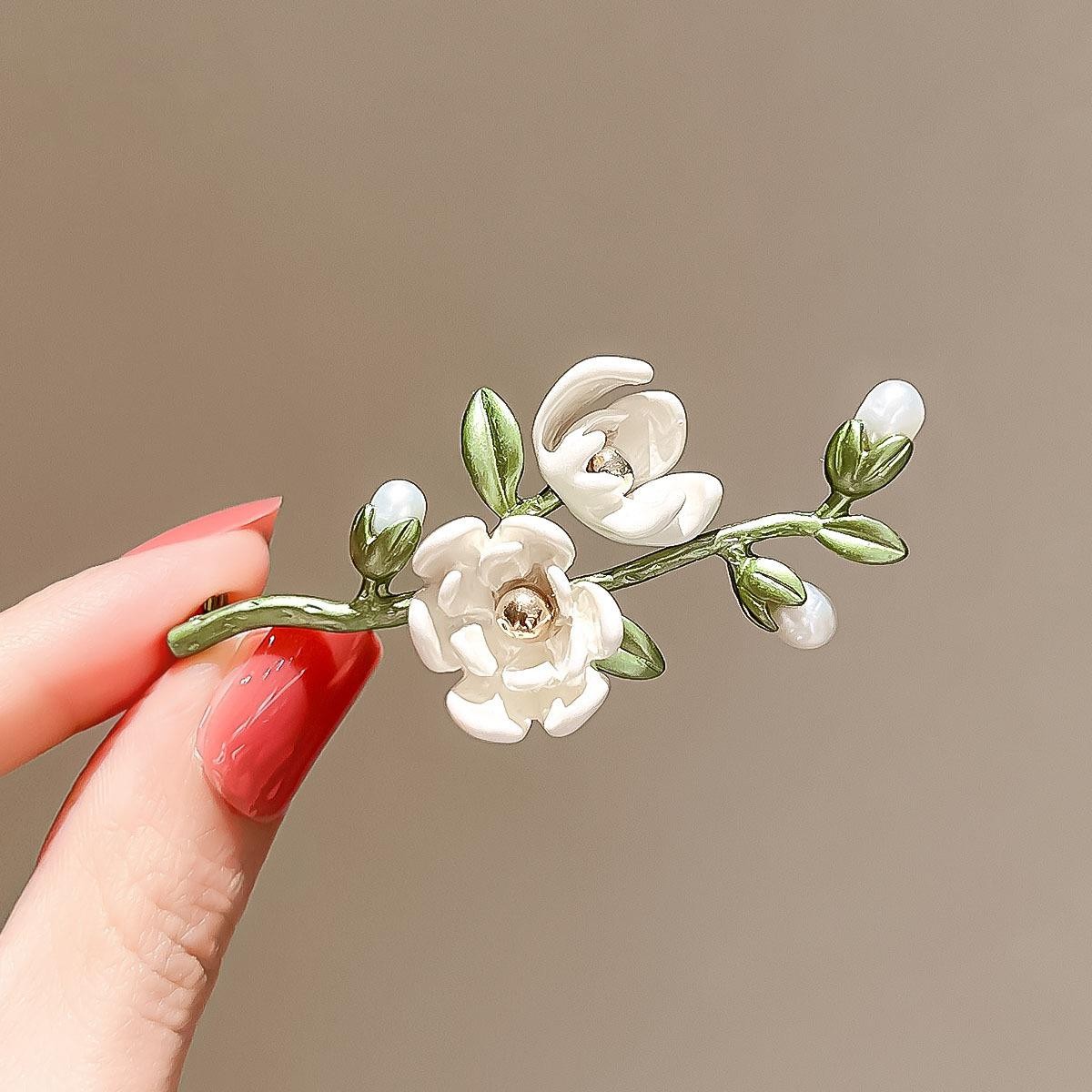 Vintage Magnolia Brooch Korean Ins Style Elegant Pin Jewelry Accessories Gift