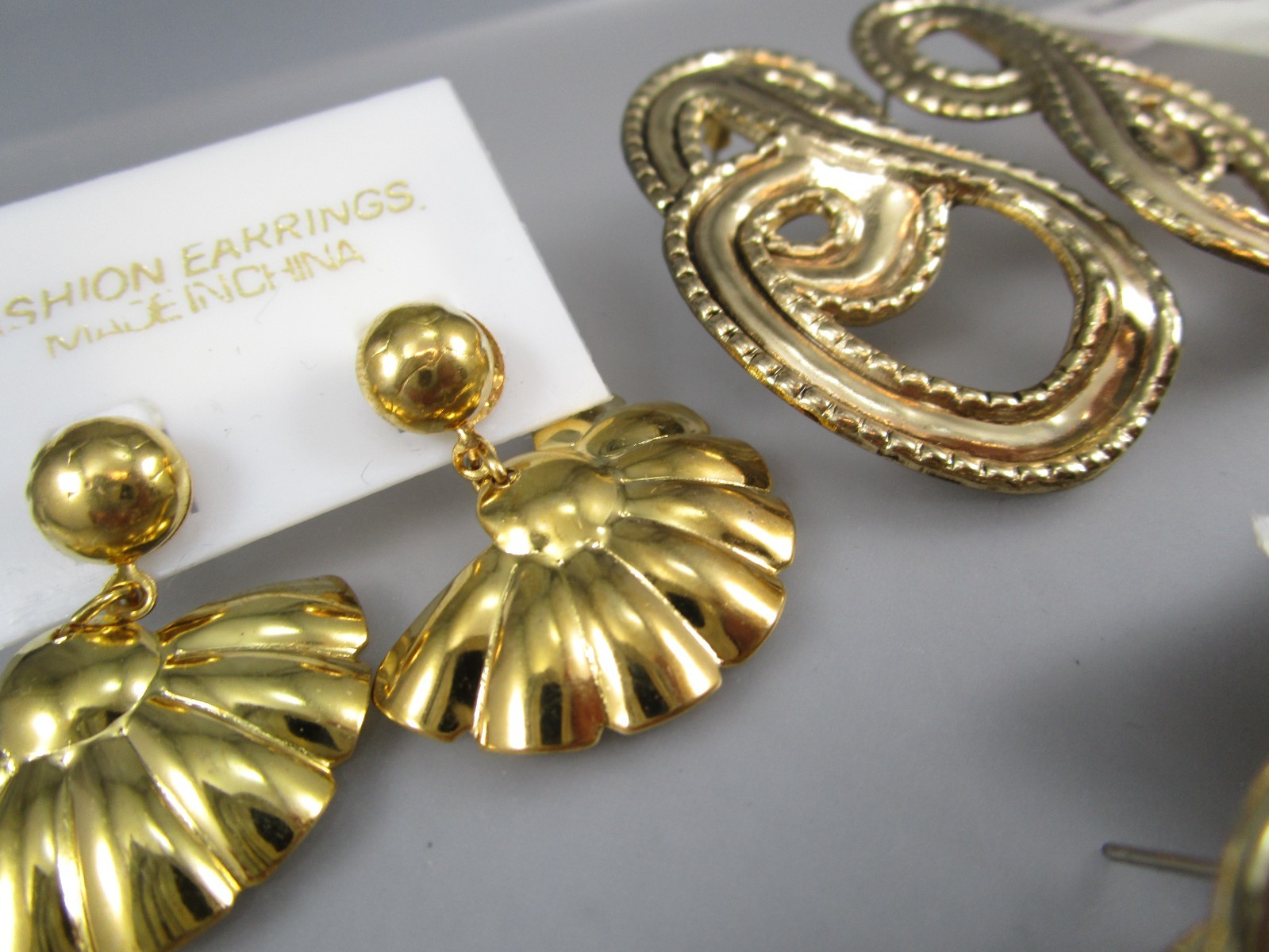 Vtg Mod Retro Varying Colors & Multi Styles LOT of 7 Post Pierced Earrings 151R