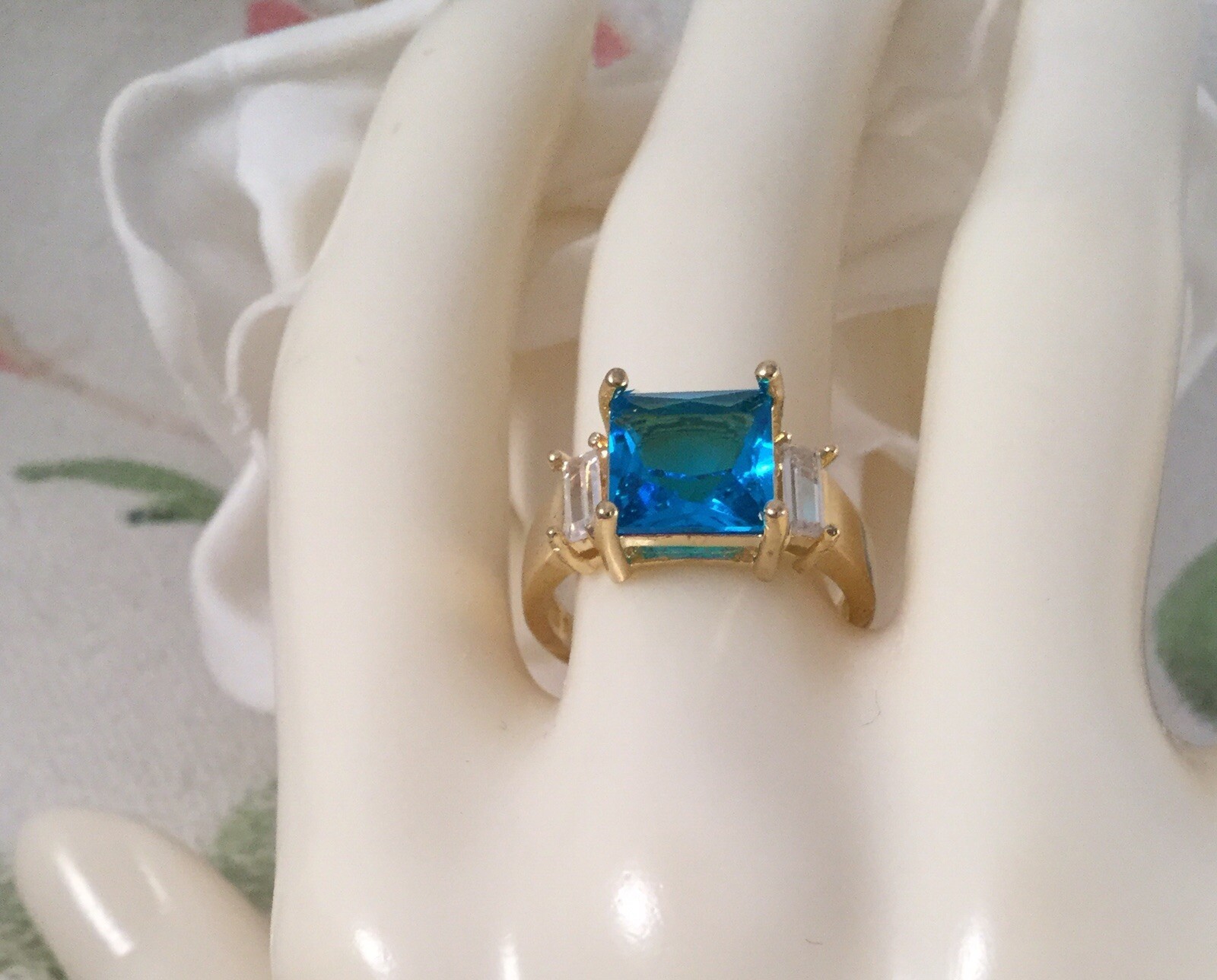 Vintage Jewellery Gold Ring London Blue Topaz White Sapphires Deco Jewelry 10