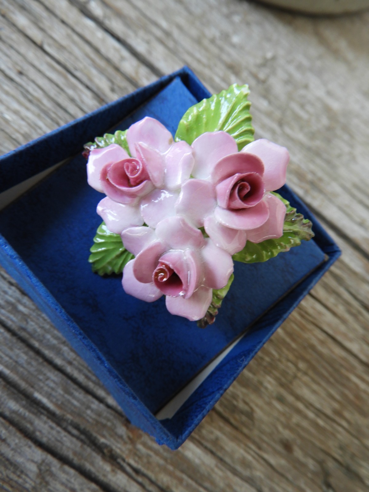 Vtg NIB Pink Roses Bone China Brooch|Pin Made in England 1.5″x1.5″