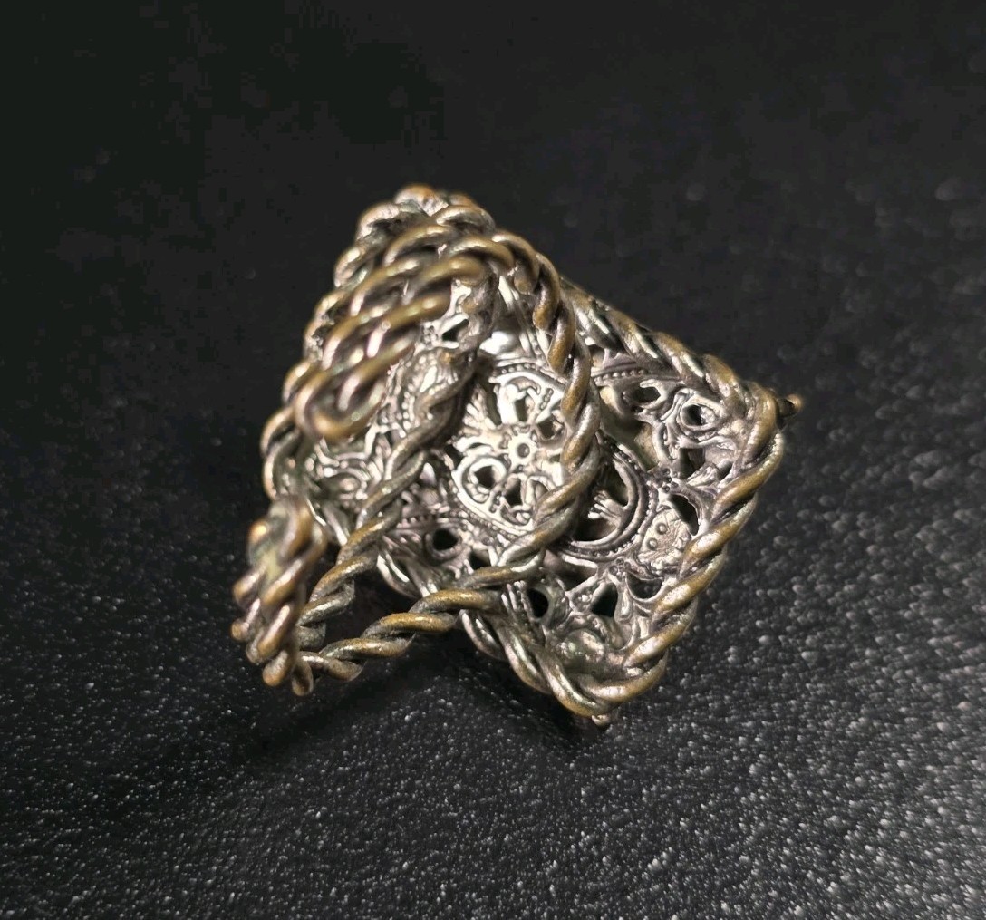 Antique Art Deco Czech Glass Ring
