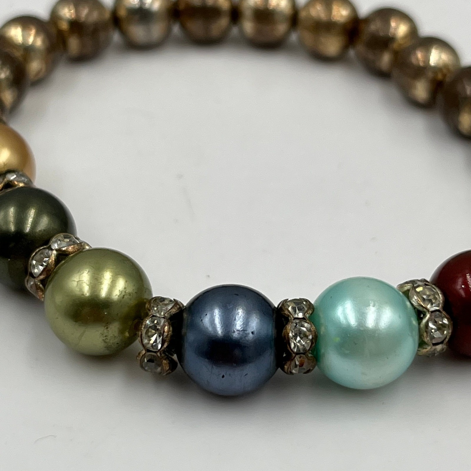 Vintage Multicolor Pearl Beaded Stretch Bracelet with Gold Tone Accent Beads