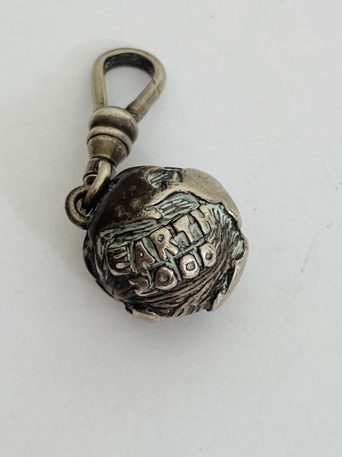 Vintage Sterling Silver Station Fleur de Lis French Ball Globe Charm Necklace