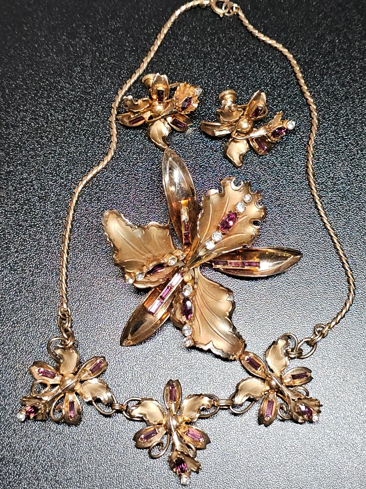 Vtg Goldtone ORCHID Flower Purple Rhinestone Parure Brooch Pin Necklace Earrings