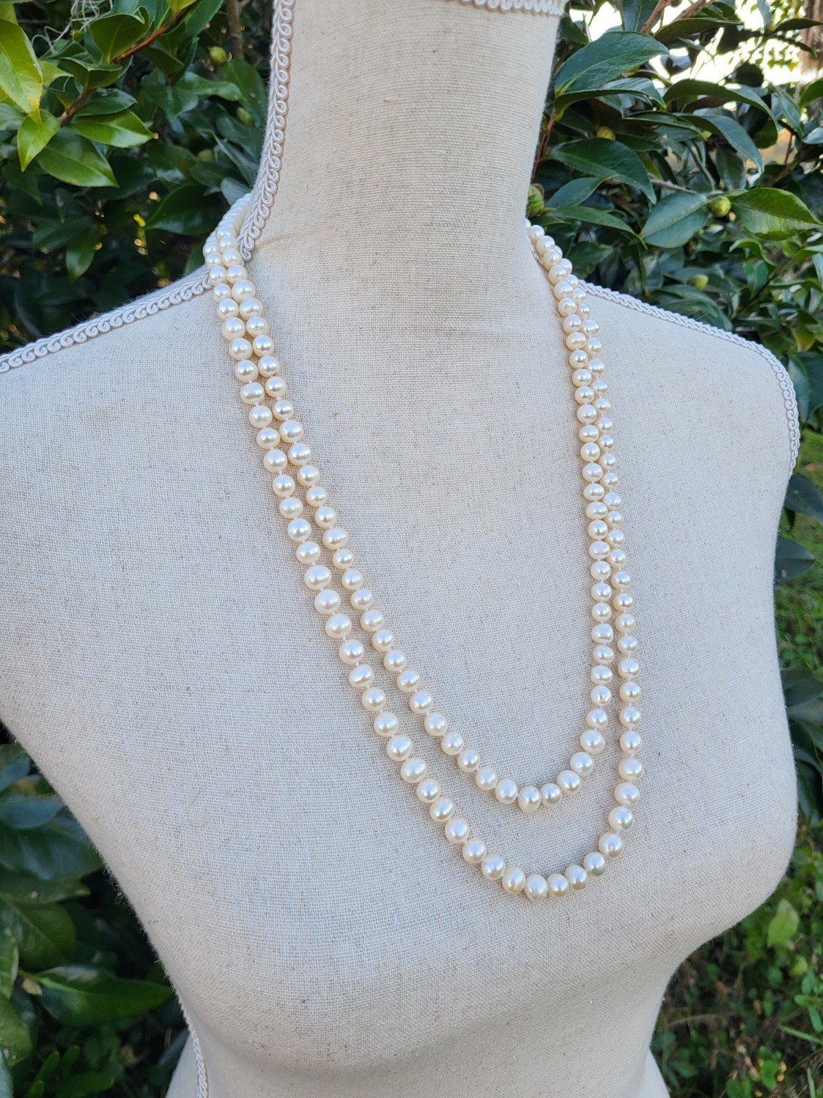 Vintage 52″ Long Single Strand 7-8mm Off White Pearl Necklace June Birthstone