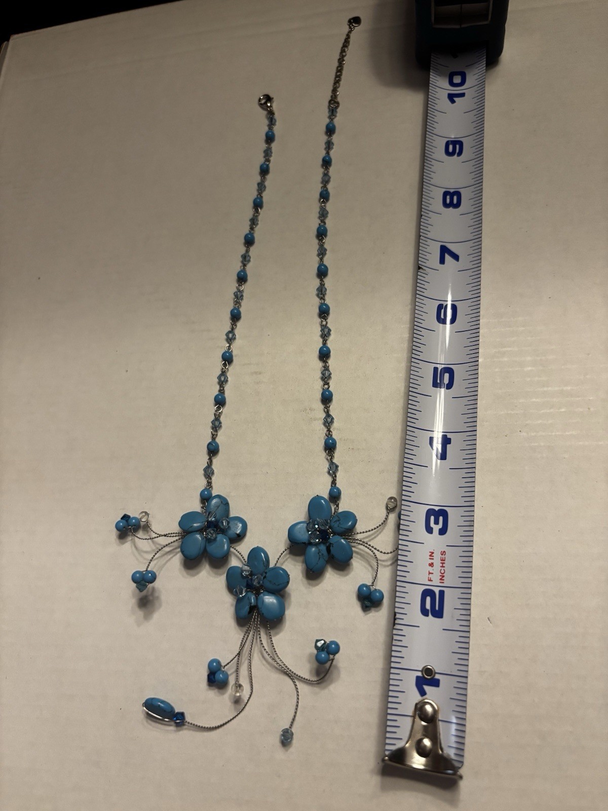 Vintage Silver Tone/ Faux Turquoise Flower Bead Wire Necklace 16-18″