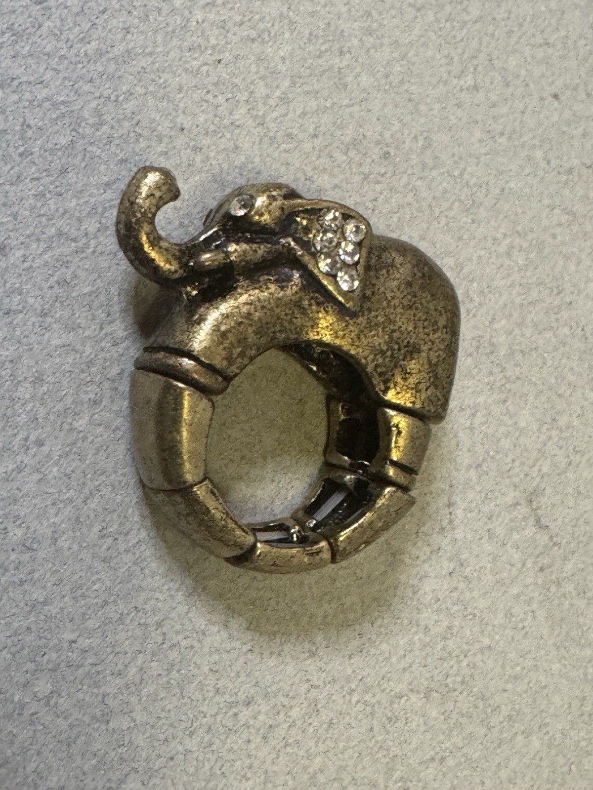 Vintage Gold Color Elephant With Rhinestones Stretch Band Statement Ring