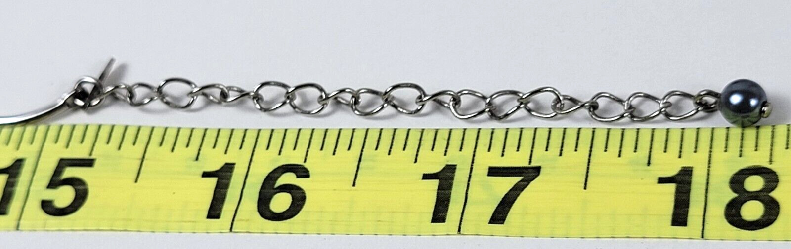 Avon Silver-Tone Bar Link Chain Gray Faux-Pearl Charm Station Necklace 17.5 In