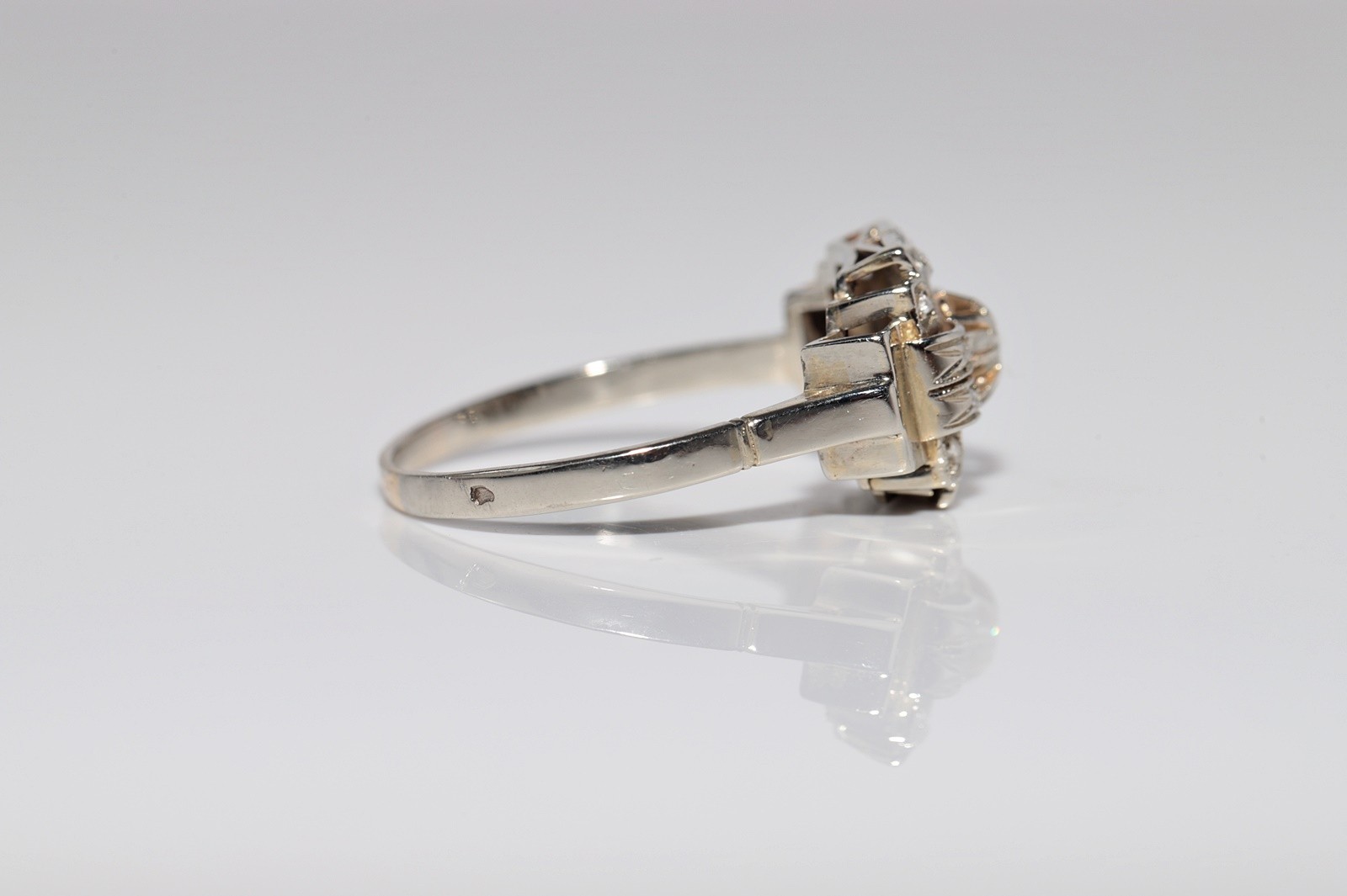 Antique Circa 1920s Art Deco Handcrafted 18k Gold Natural Diamond Ring