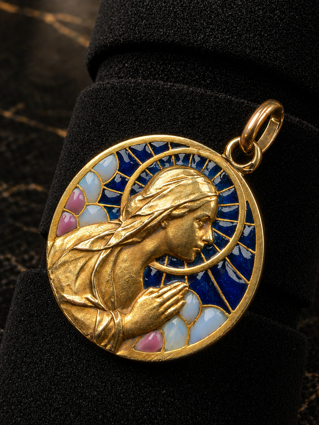 Antique Art Nouveau 18K Gold Virgin Mary Plique-à-Jour Enamel Pendant c1900 Rare