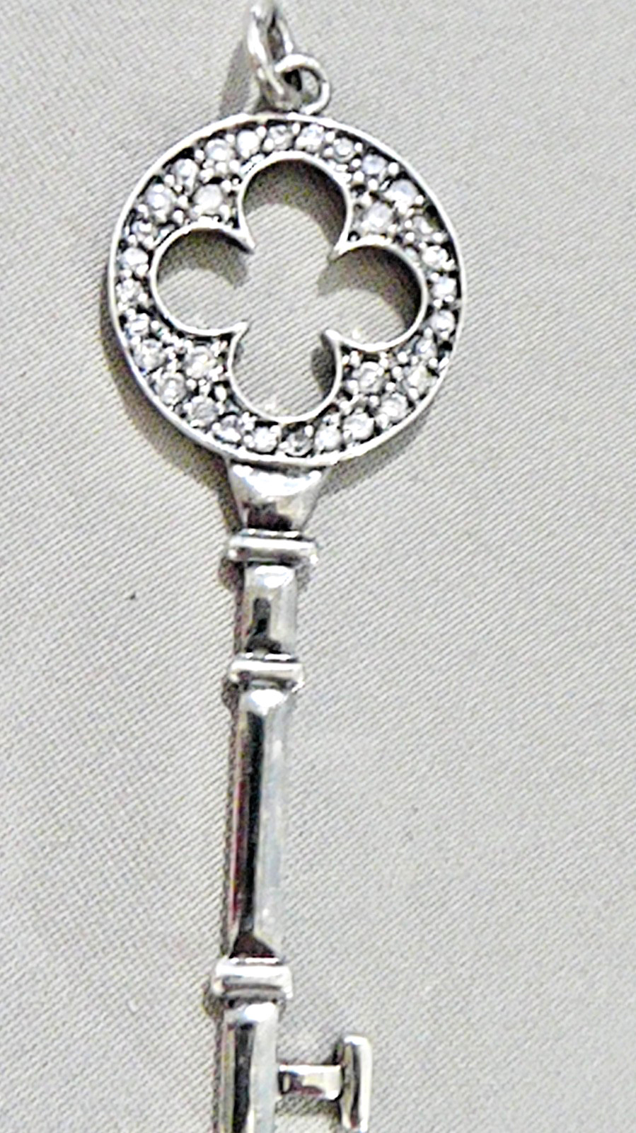 VINTAGE STERLING SILVER CZ KEY CZ PENDANT 5/8″ BY 2″ STERLING SILVER PENDANT